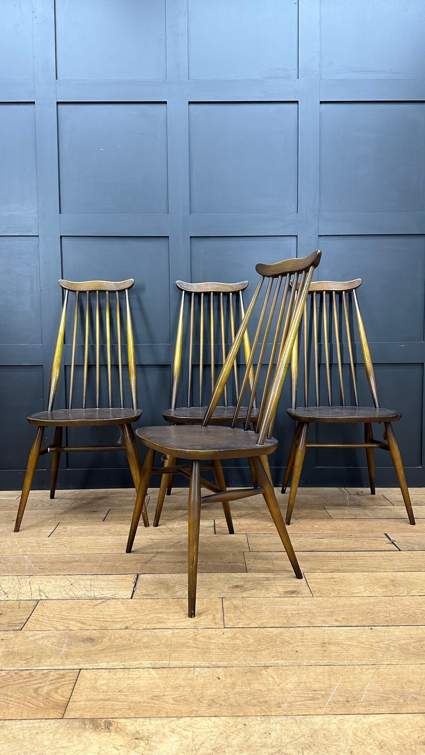 Set of 4 ERCOL Windsor Goldsmith Dining Chairs / Elm Kitchen Chairs /Mid Century