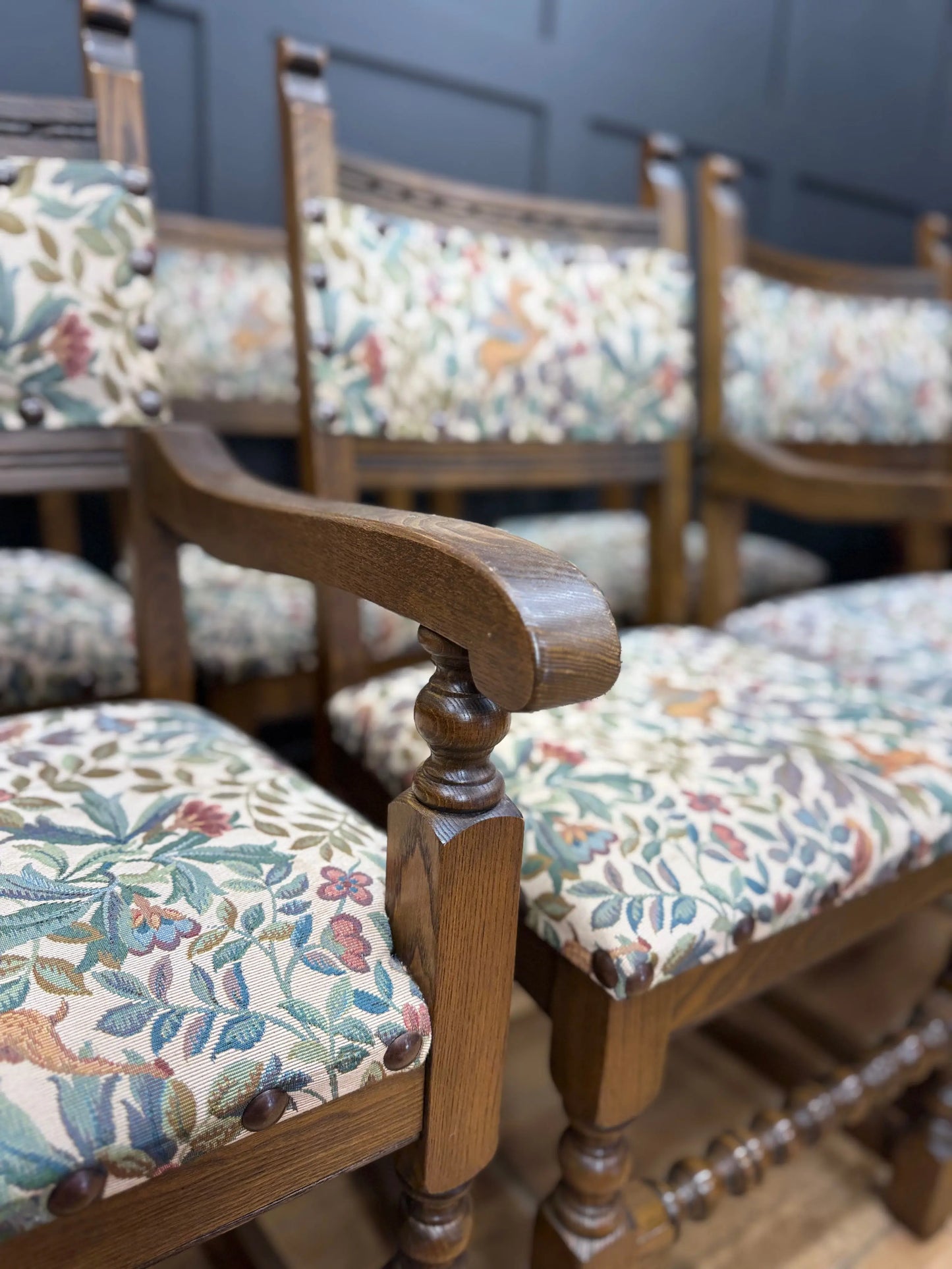 Old Charm Set 6 Dining Kitchen Chairs 2 Carvers Pegasus Fabric Solid Oak Vintage