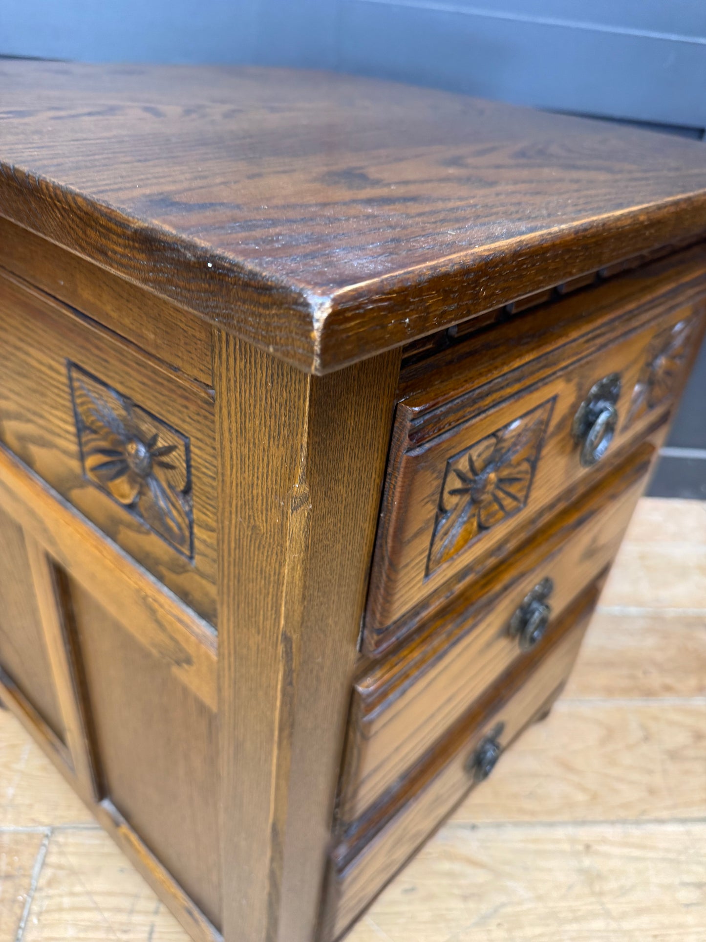 Old Charm Oak Bedside Cabinet 3 Drawer Chest of Drawers Wood Bros Vintage
