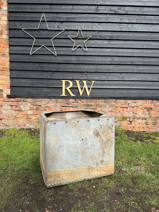 Vintage Galvanised Riveted Metal Planter / Trough Garden Planter Tree Pot W3 RUSTIC WAREHOUSE NORFOLK