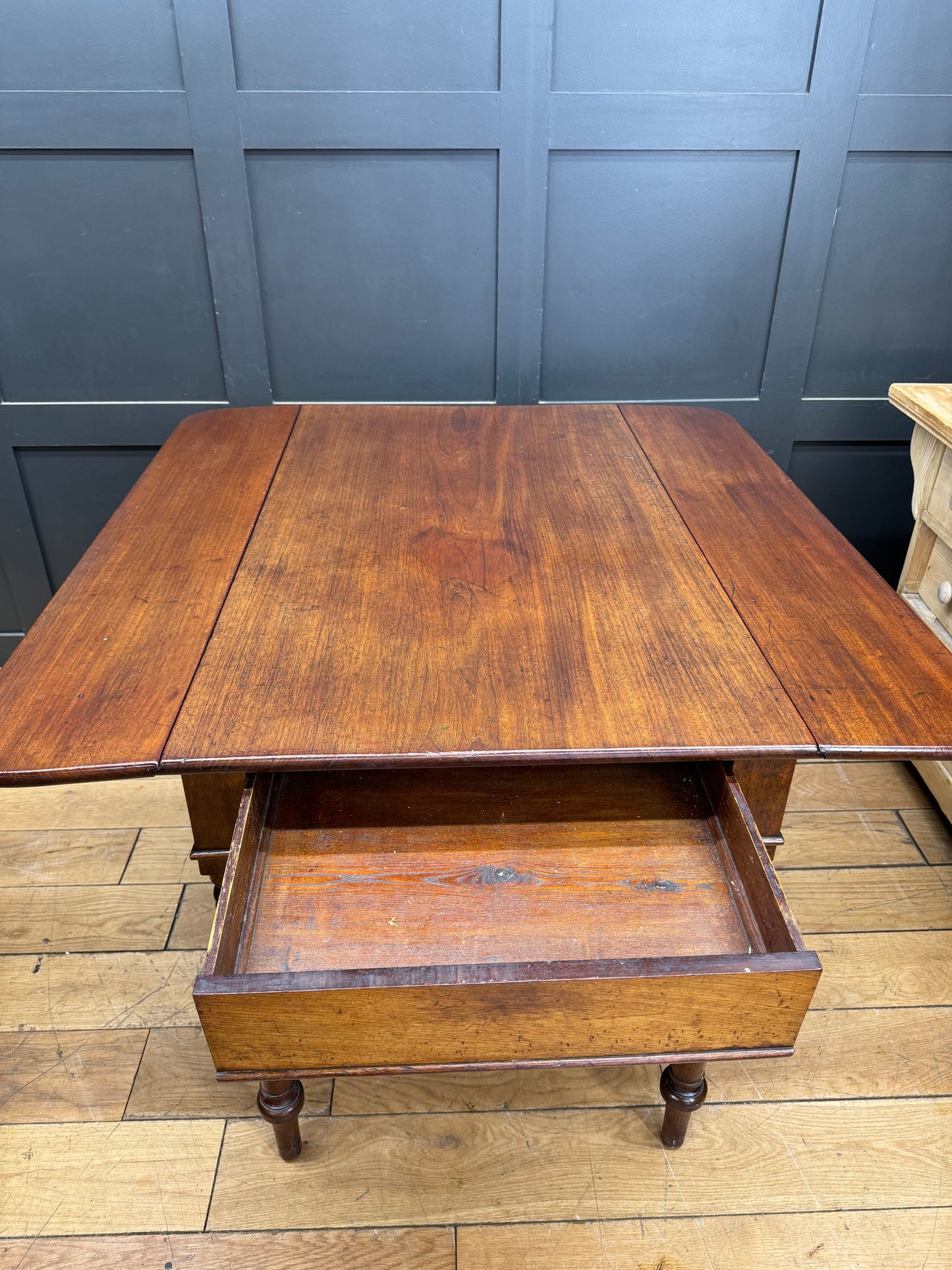 Antique Large Extending Mahogany Pembroke Table / Drop Leaf Sideboard