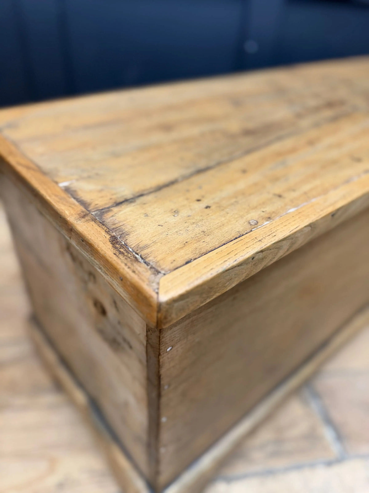 18th Century Antique Elm Blanket Chest Coffer Trunk Coffee Table Storage
