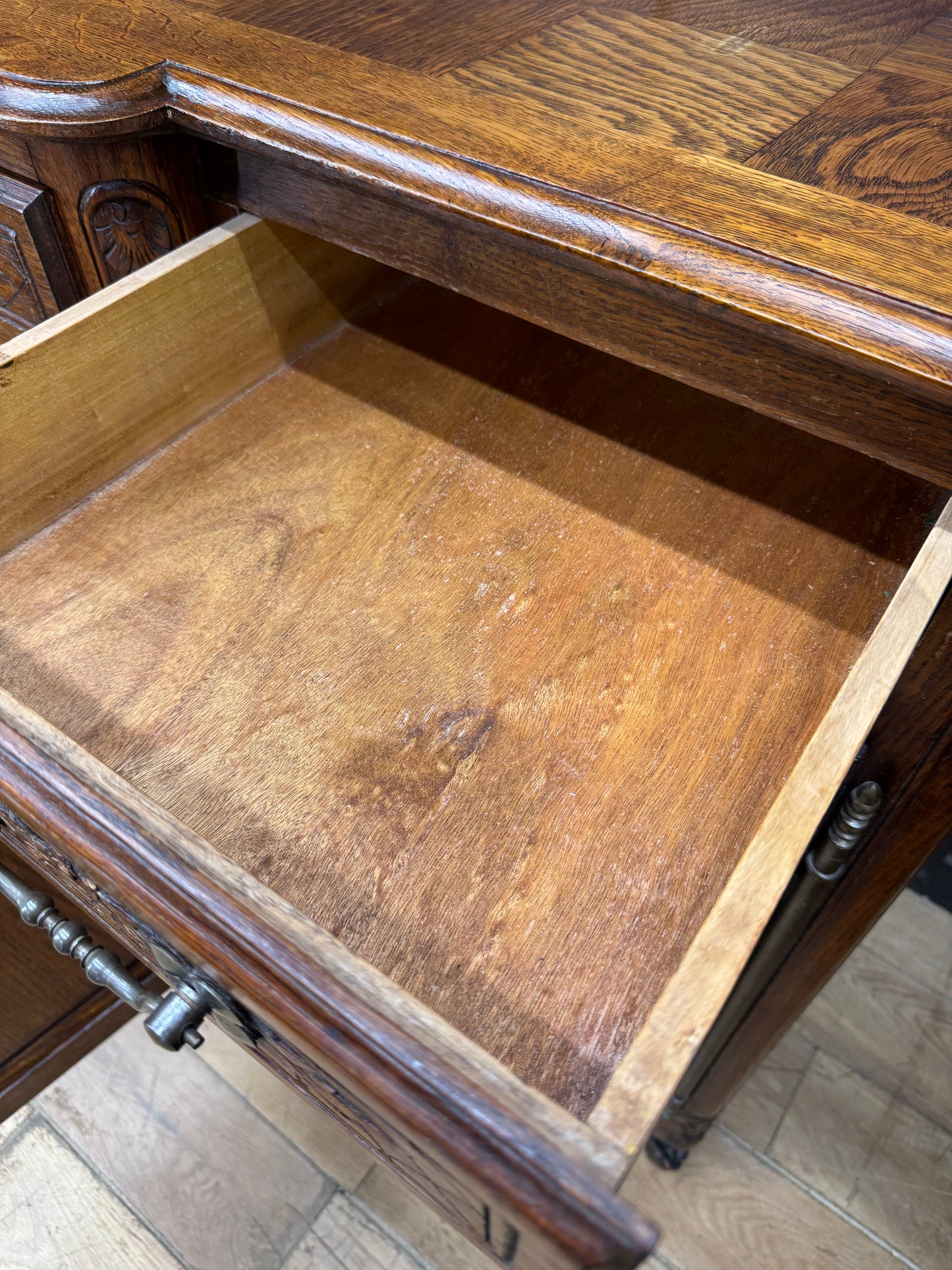 French Provincial Oak Breakfront Sideboard Buffet Cabinet Credenza 4 Door Large