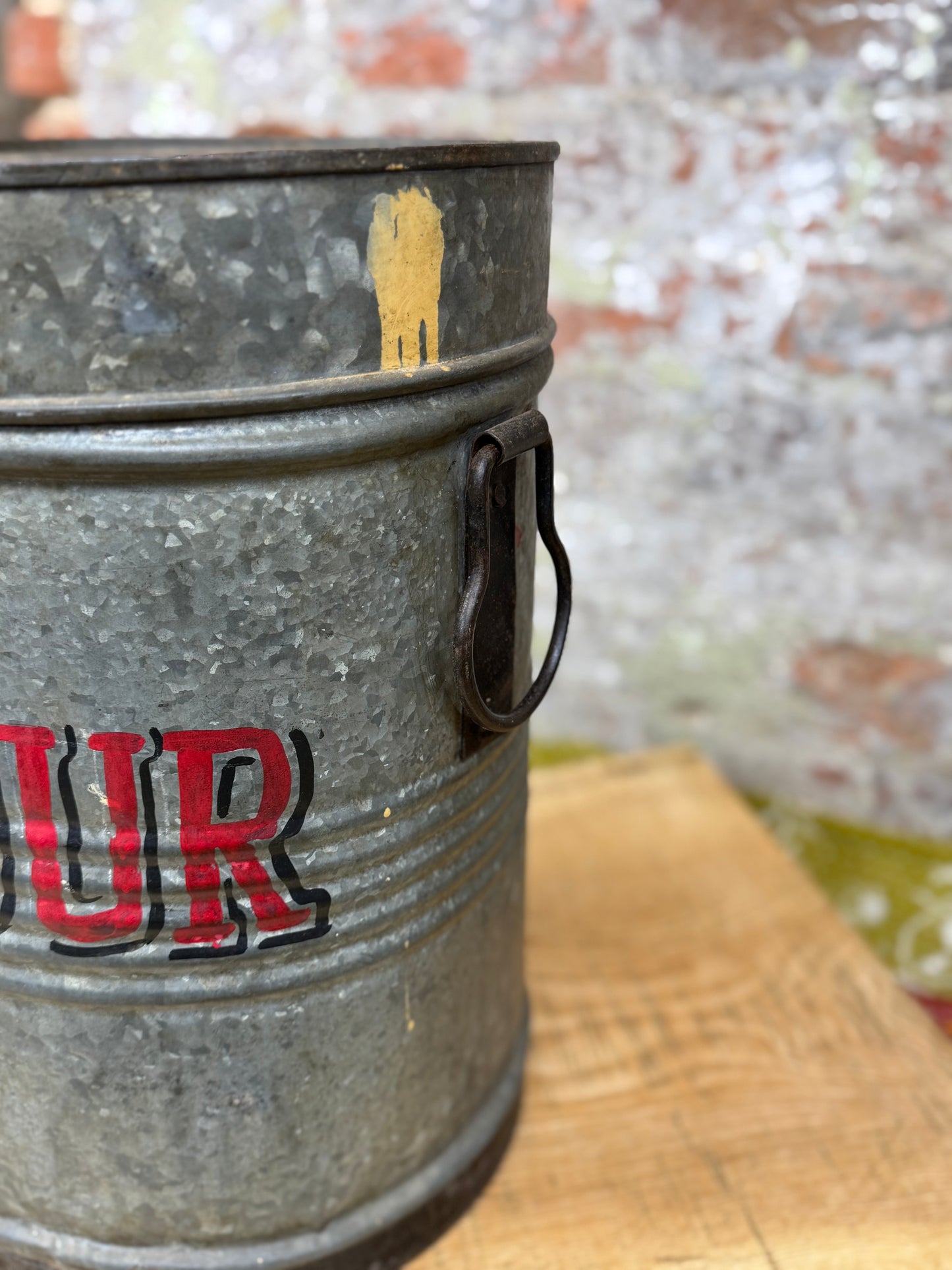Vintage Galvanised Metal Tub Container / Flour Bin / Rice Dog Food Container / A