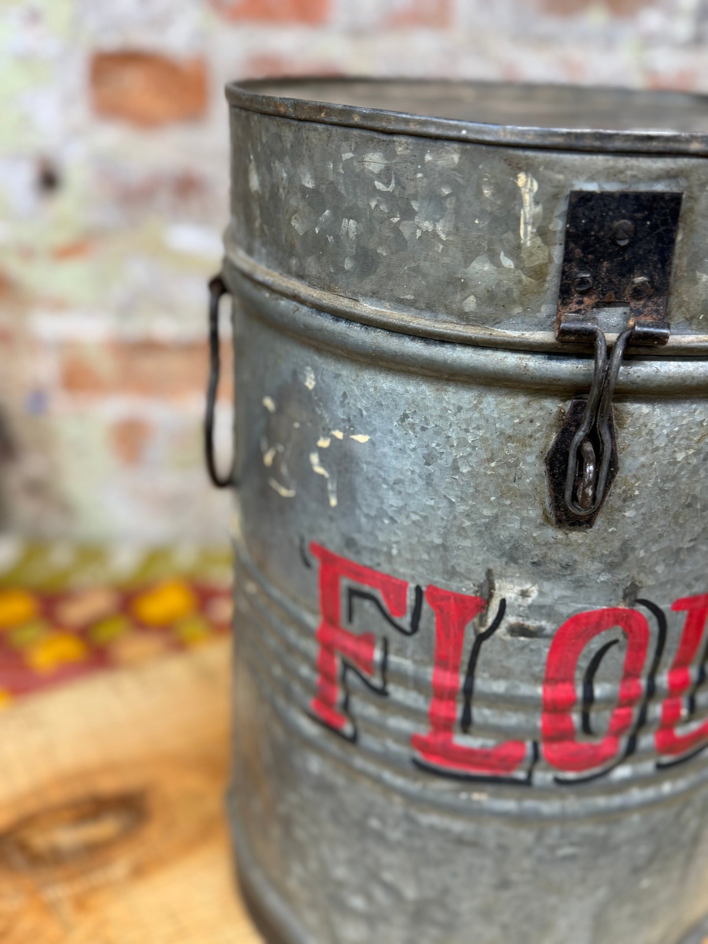 Vintage Galvanised Metal Tub Container / Flour Bin / Rice Dog Food Container / A