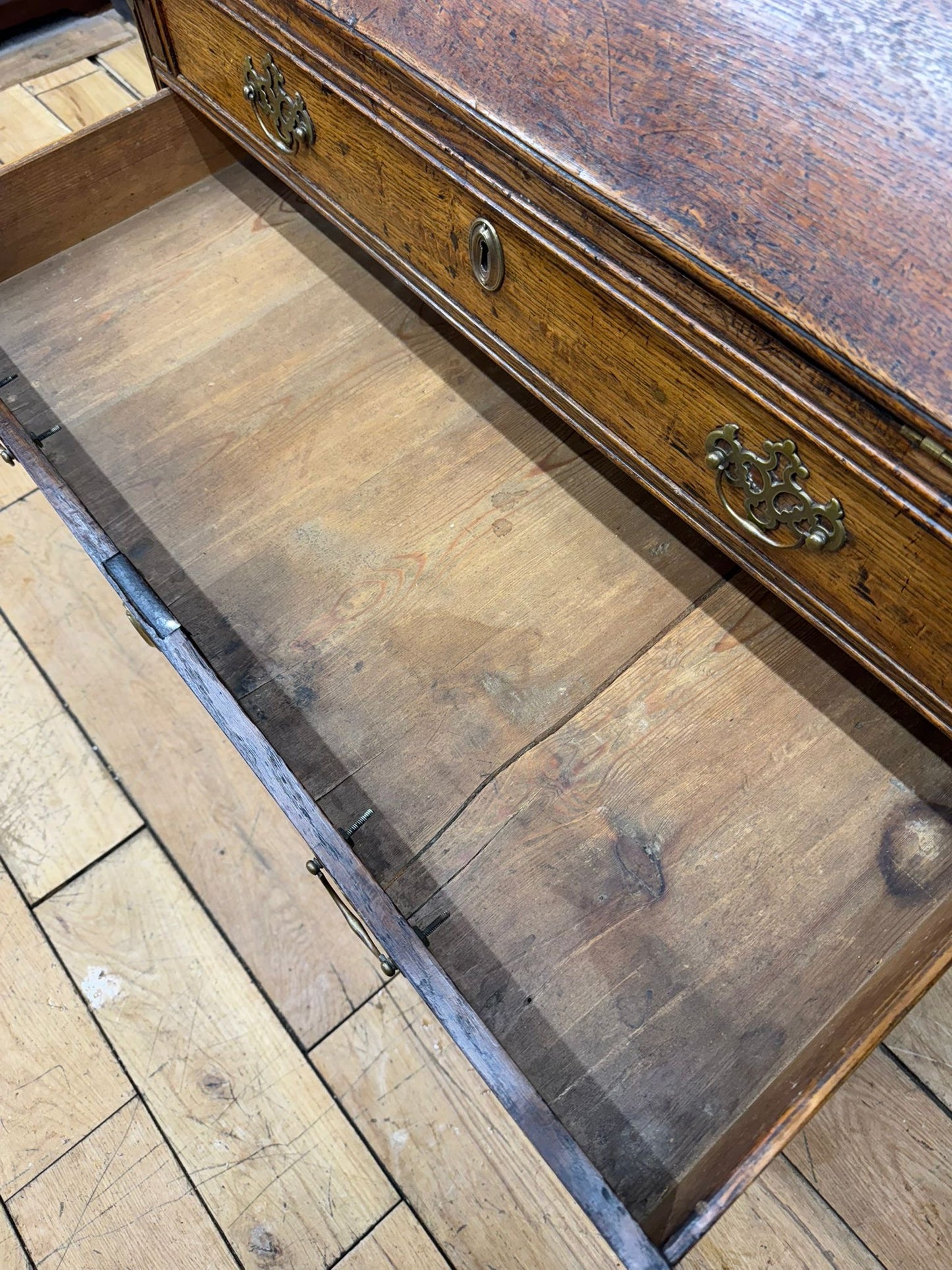 Georgian Oak Bureau Desk / Writing Desk / Hall Sideboard