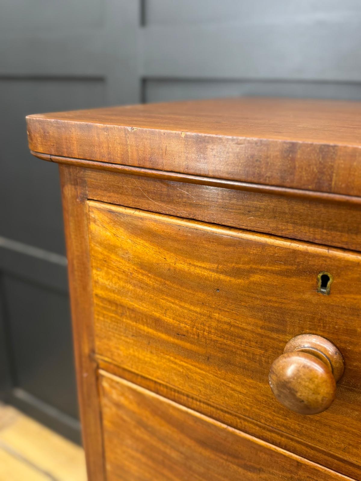 Antique Mahogany Chest of Drawers | Antique Chest Bedroom Clothing Storage