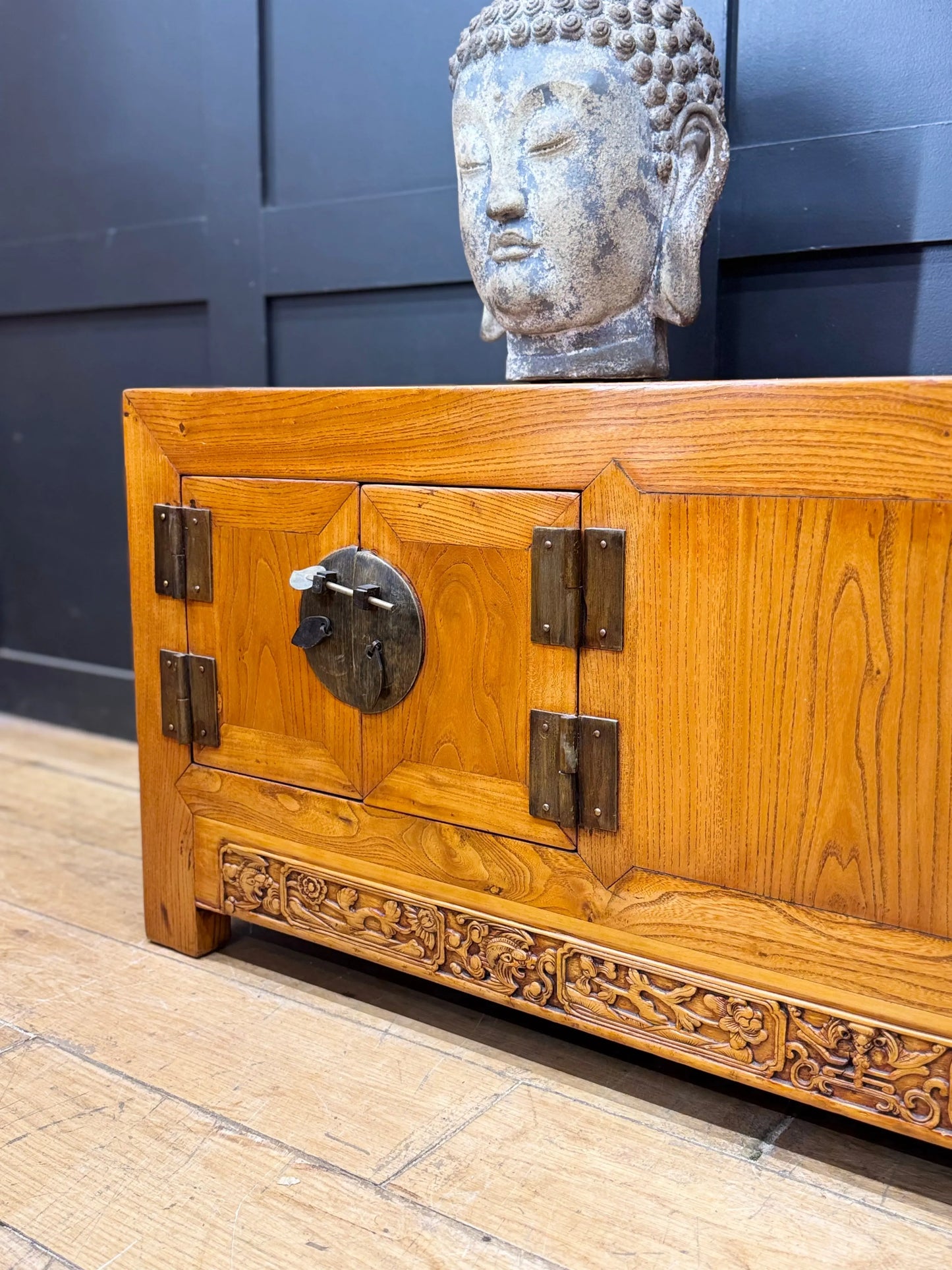 Vintage Chinese Elm Low Sideboard Cabinet / TV Media Unit Oriental Console