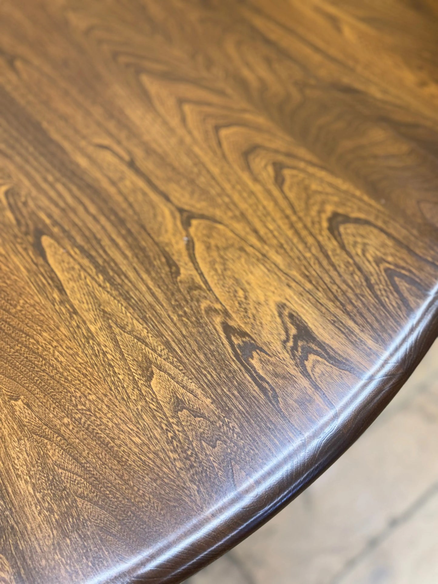 Ercol Chichester 945 Solid Elm Drop Leaf Extending Kitchen Dining Table
