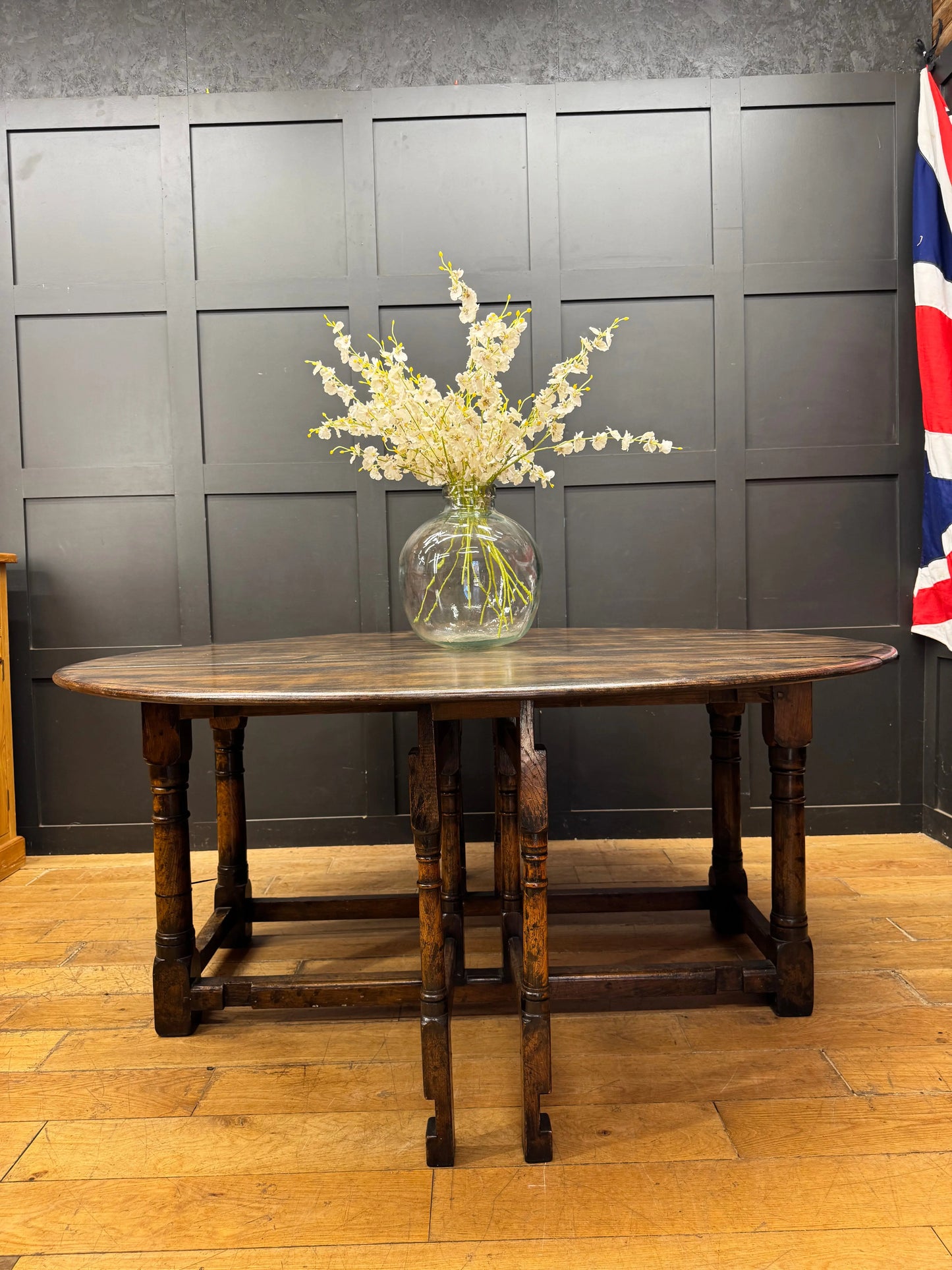 Large Solid Oak Vintage Drop Leaf Gateleg Dining Table Farmhouse Kitchen 168cm Sideboard