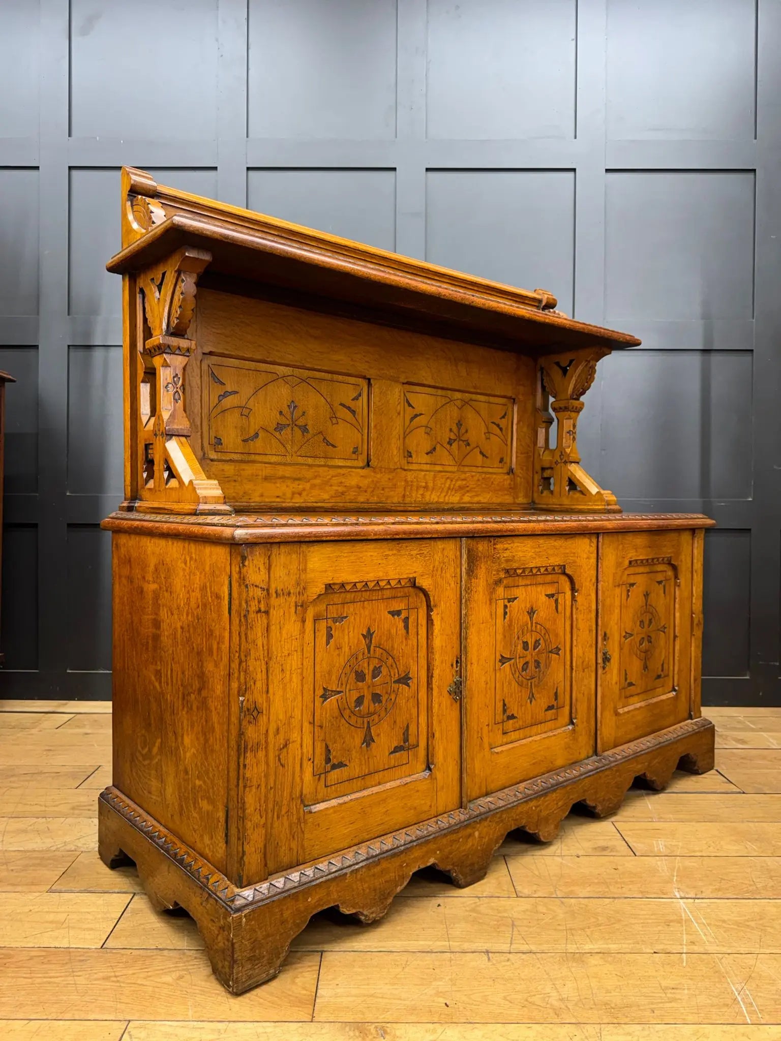 Antique Oak Buffet Sideboard Cabinet / Cupboard Gothic /Aesthetic Movement RUSTIC WAREHOUSE NORFOLK