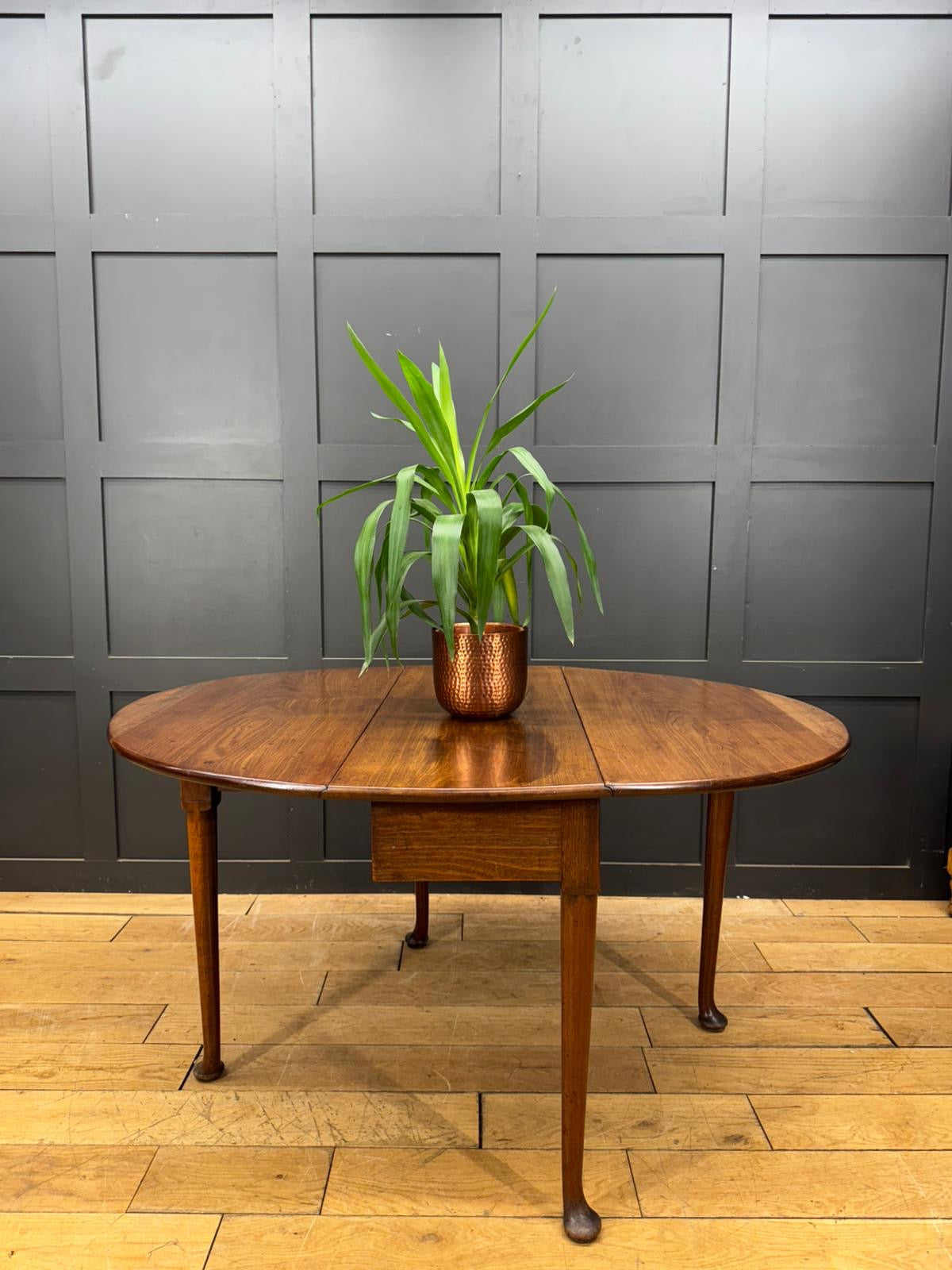 Georgian Extending Mahogany Table / Drop Leaf Sideboard Occasional Table