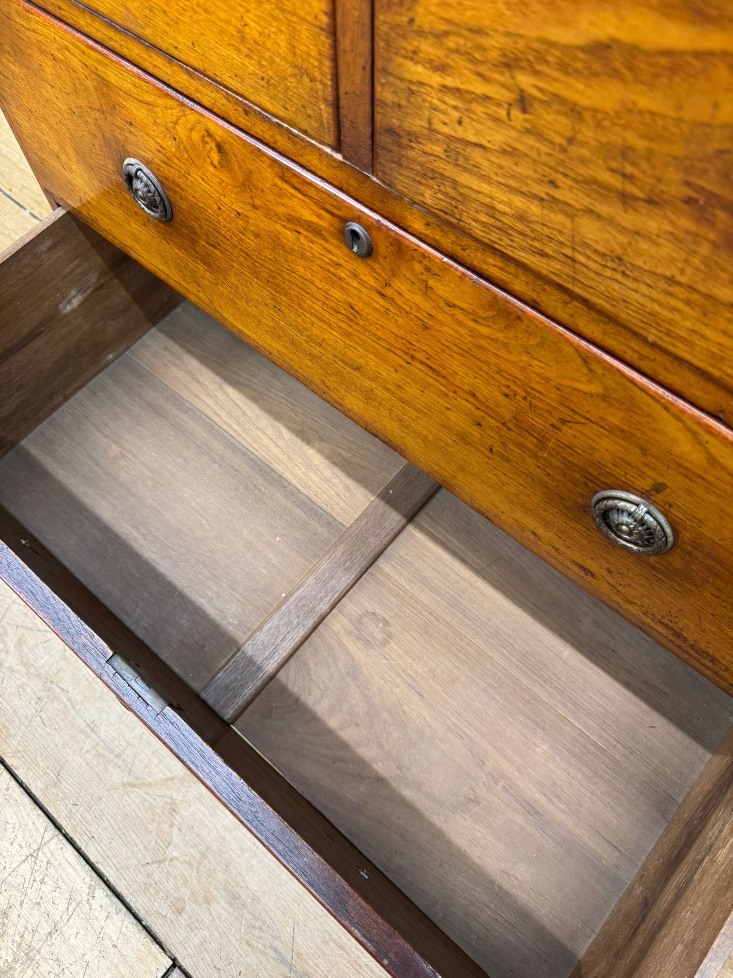 Victorian Mahogany Chest of Drawers | Antique Chest Bedroom Clothing Storage