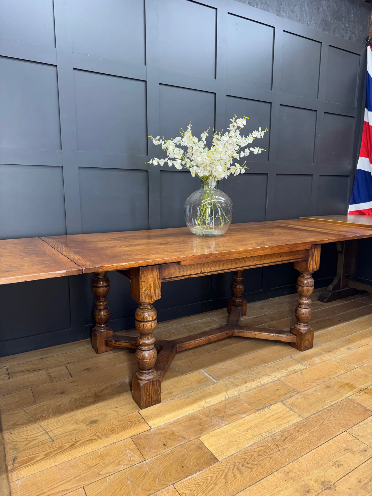 Large Vintage Oak Extending Refectory Dining Kitchen Table with Draw Leaf 275cm