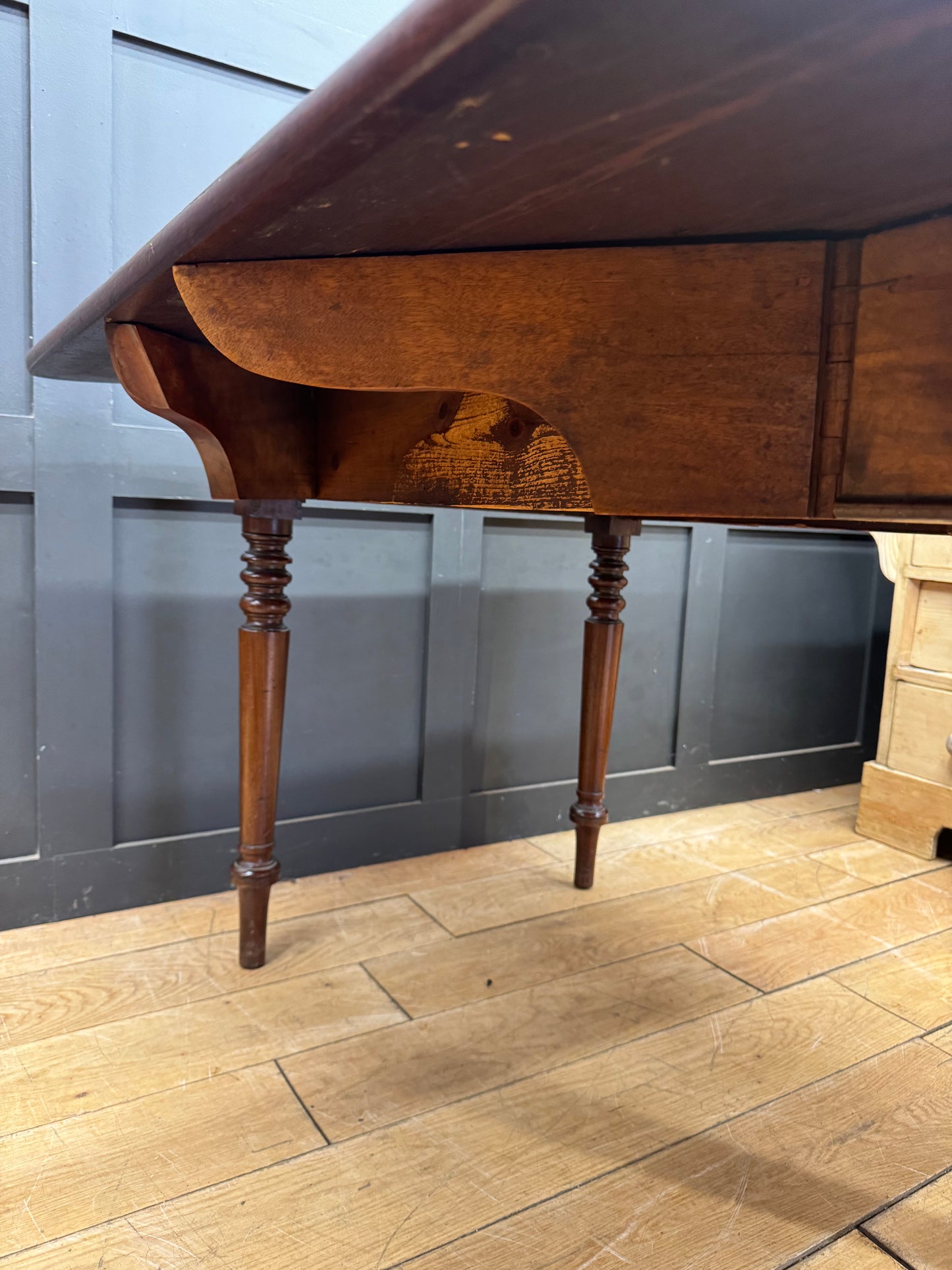 Antique Large Extending Mahogany Pembroke Table / Drop Leaf Sideboard