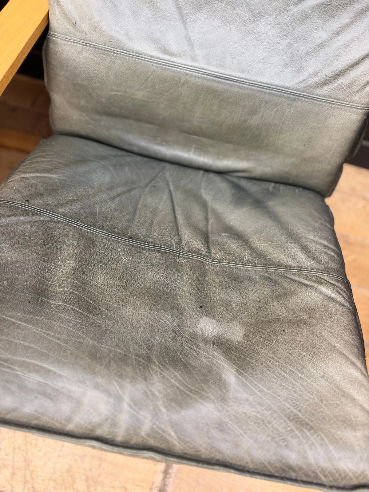 Pair of Vintage IKEA Poäng Green Leather Bentwood Armchairs – Retro Mid-Century