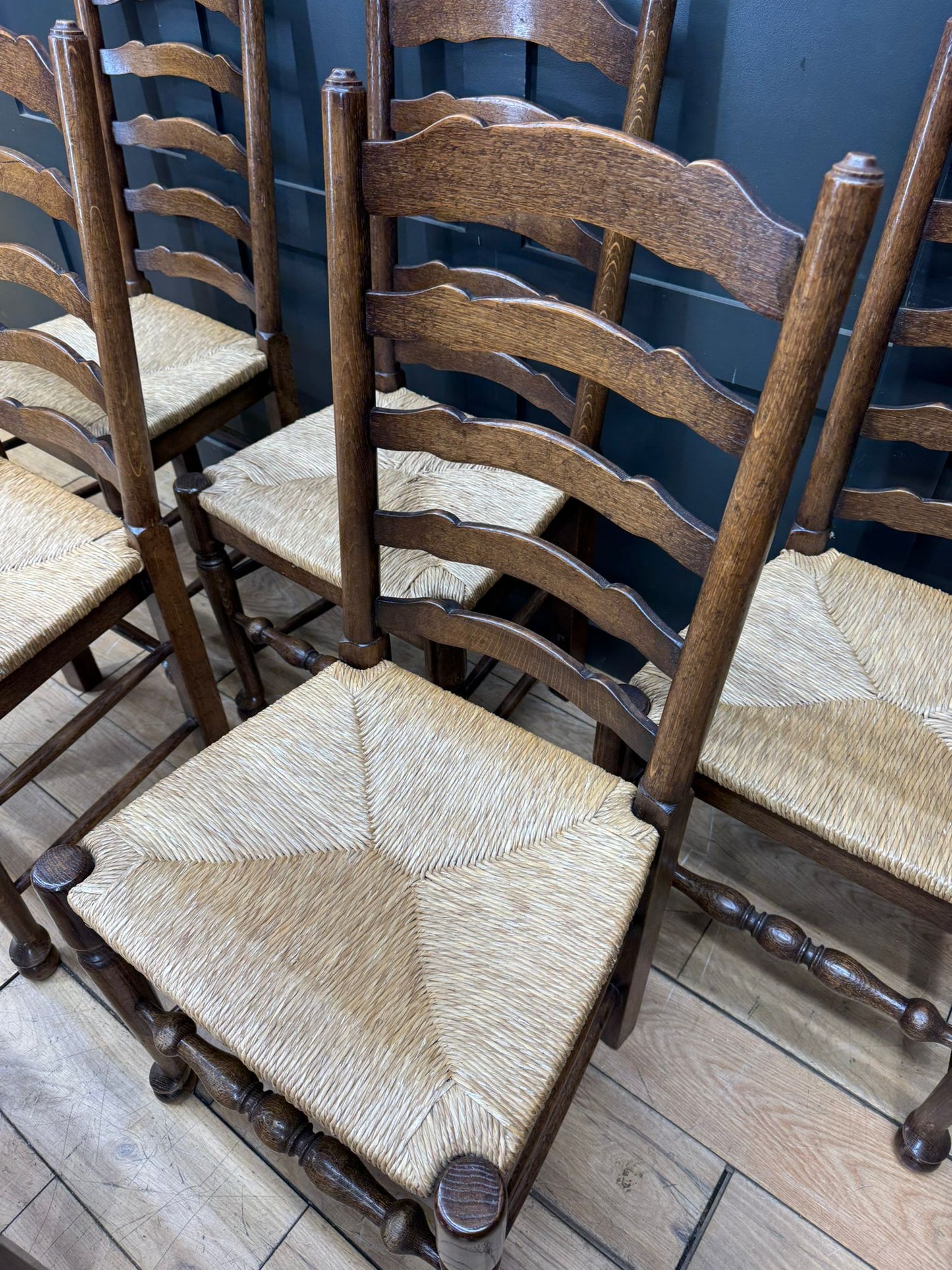 Set of 6 Vintage Oak Ladderback Dining Chairs with Rush Seats inc Carver