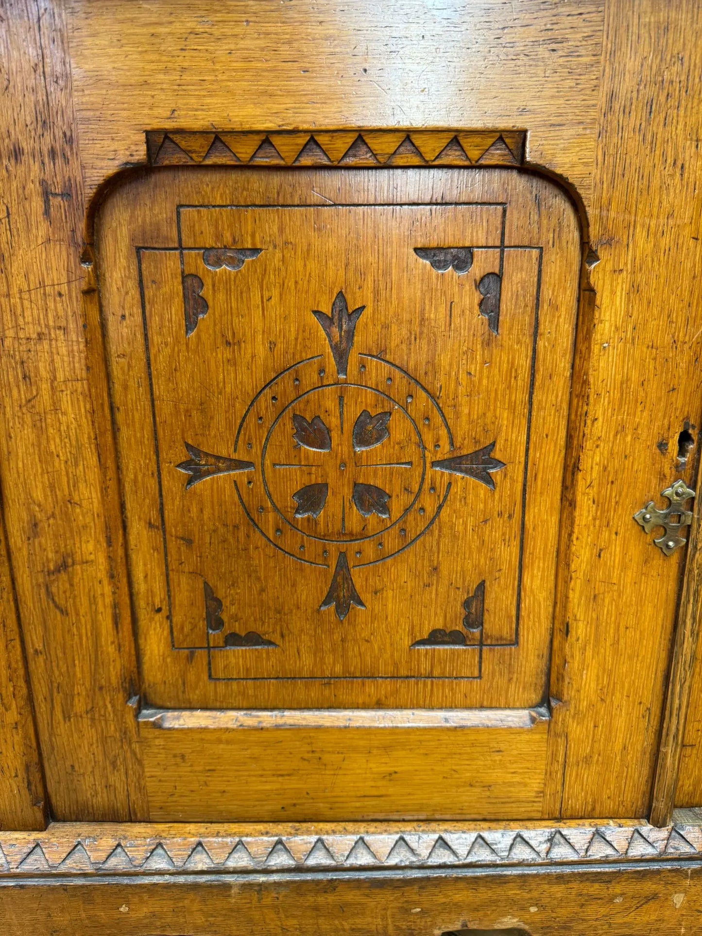 Antique Oak Buffet Sideboard Cabinet / Cupboard Gothic /Aesthetic Movement RUSTIC WAREHOUSE NORFOLK
