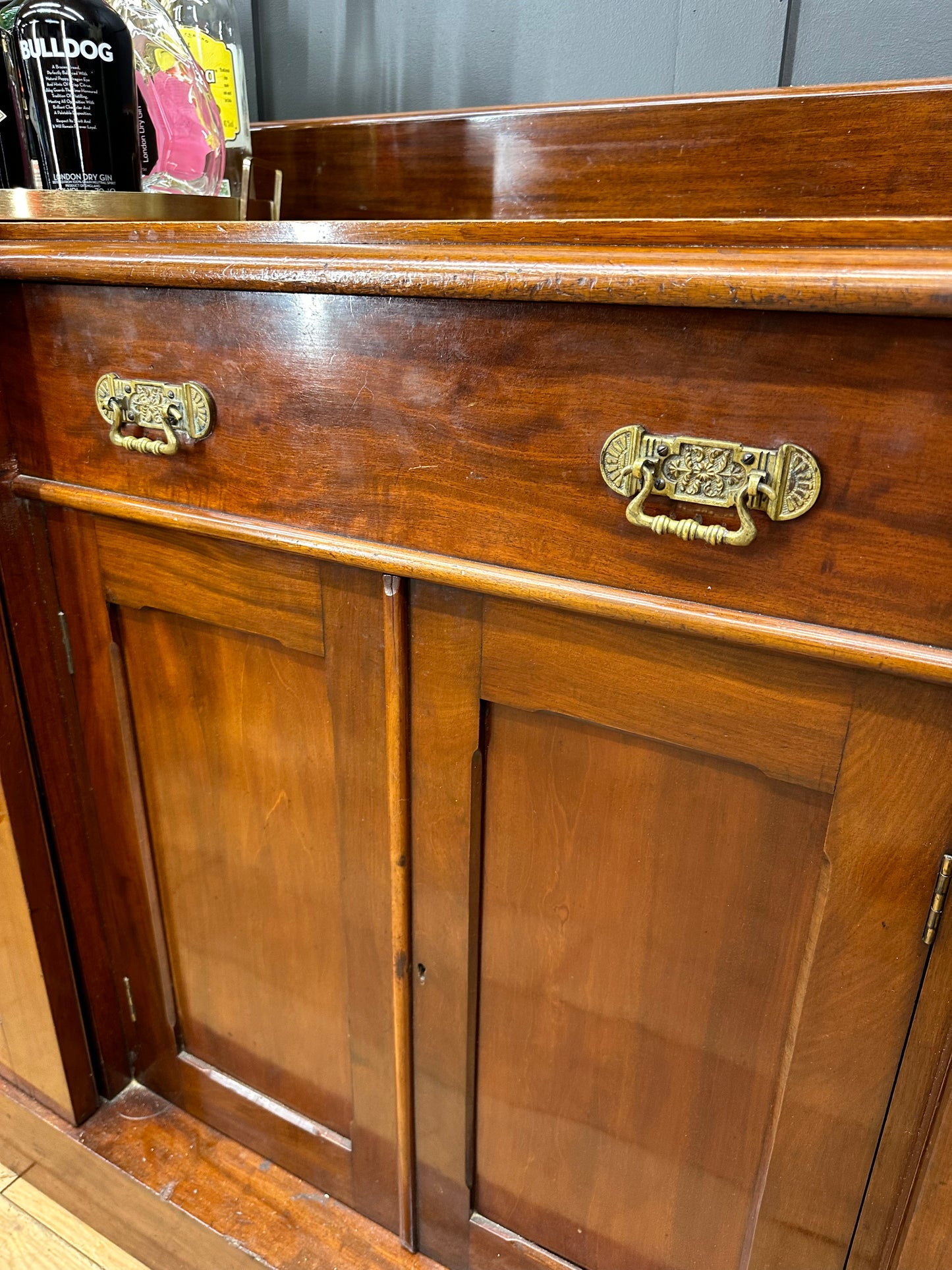 Antique Mahogany Breakfront Sideboard  / Drinks Cabinet / Buffet Server