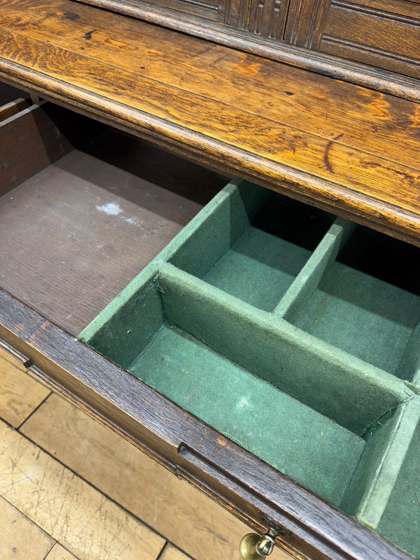 Large Antique Oak Court Cupboard / Victorian Carved Cabinet Sideboard