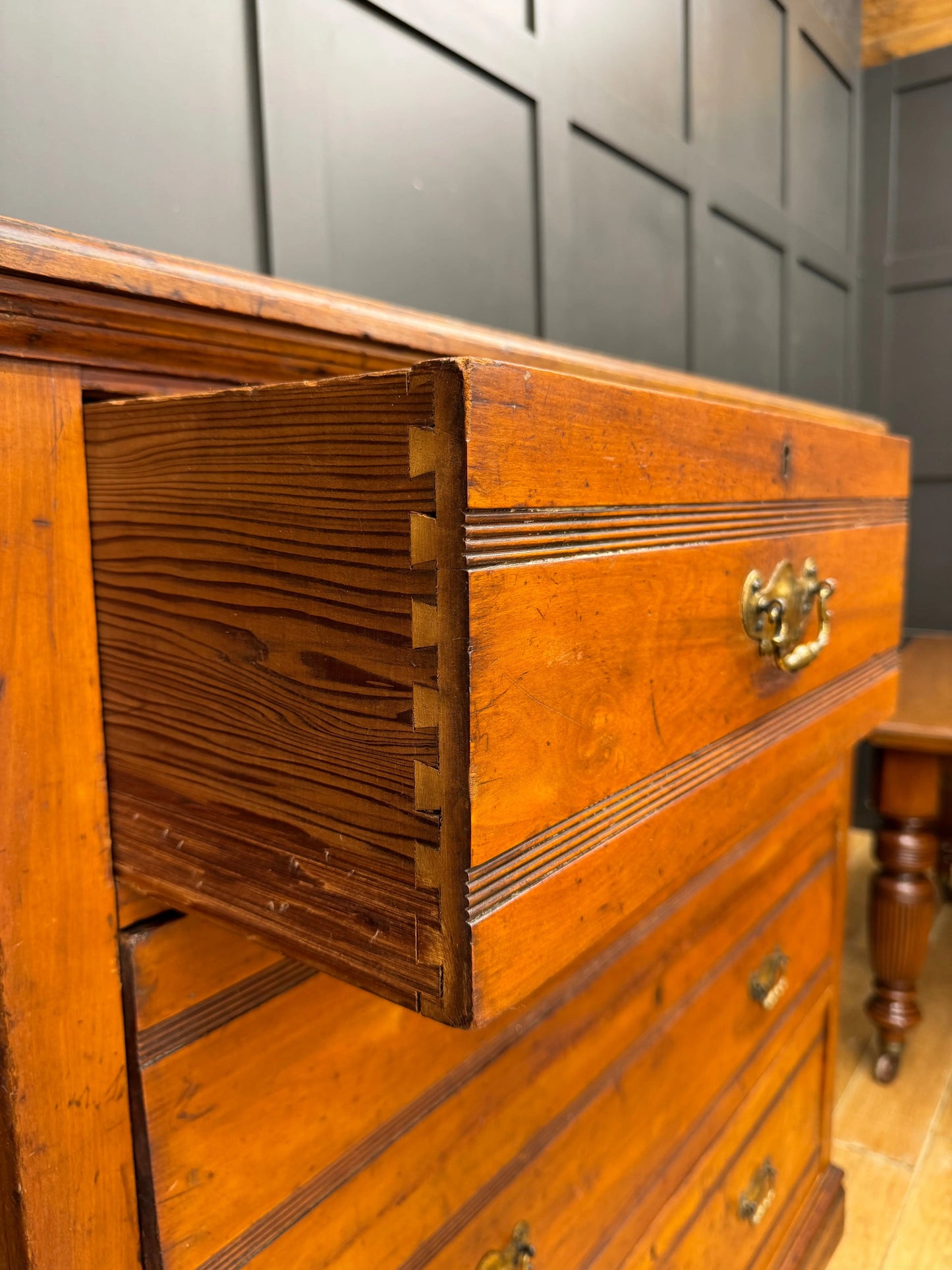 Antique Large Walnut Chest of Drawers Bedroom Storage Furniture Country House RUSTIC WAREHOUSE NORFOLK