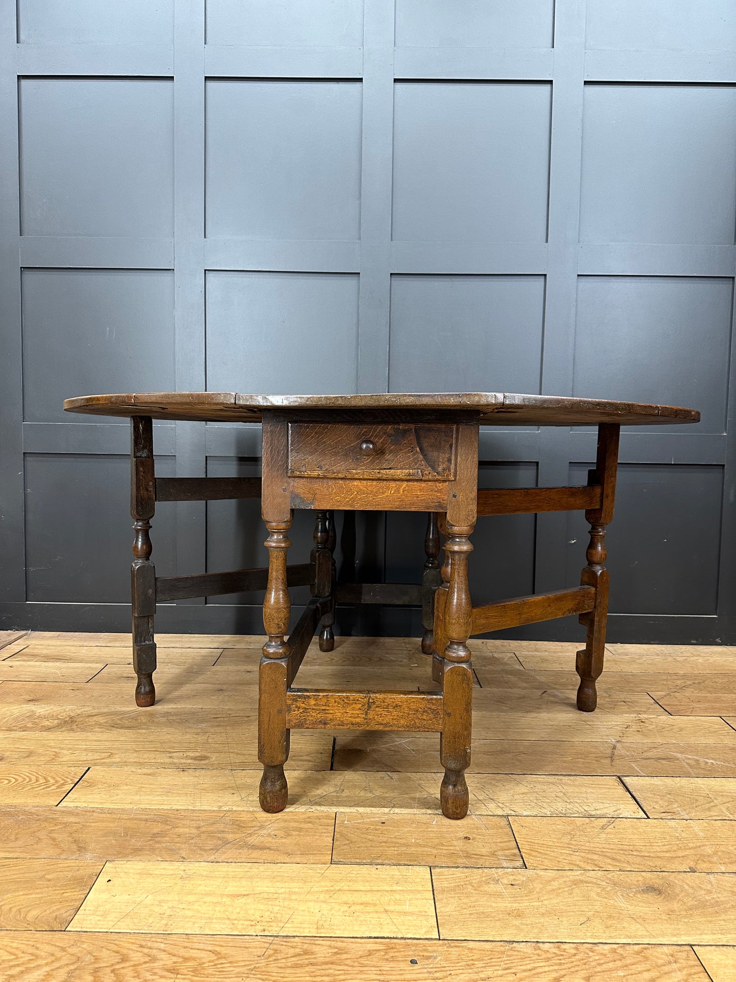 Antique 18th Century Oak Table/ Extending Drop Leaf Hall Table / Oak Sideboard