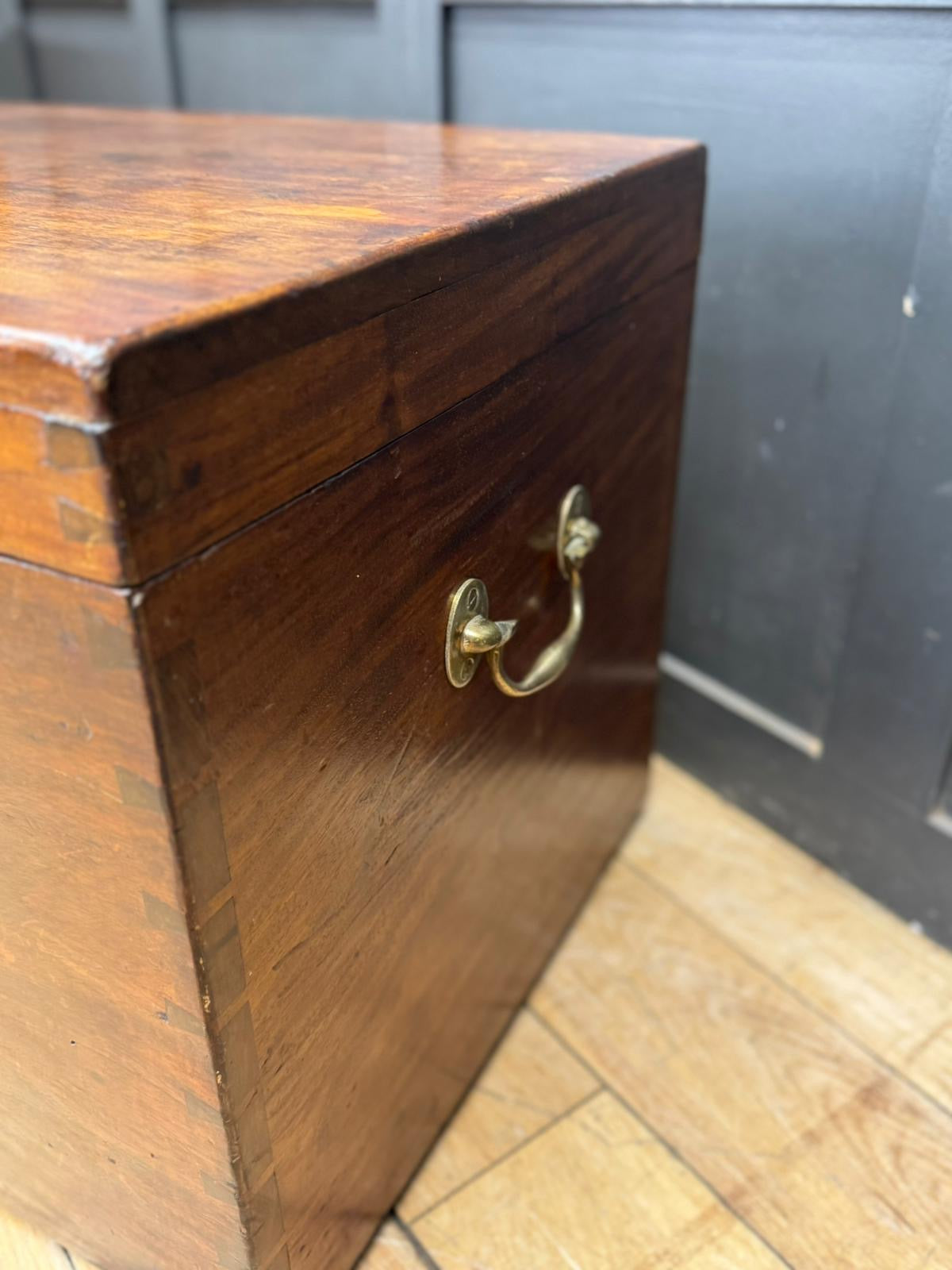 Antique Mahogany Blanket Chest Coffee Table Storage Box Trunk