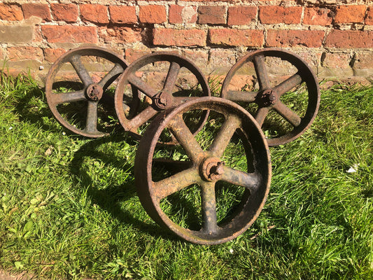 4 X Antique Vintage Cast Iron Shepherds Hut Cart Wheels With Axles