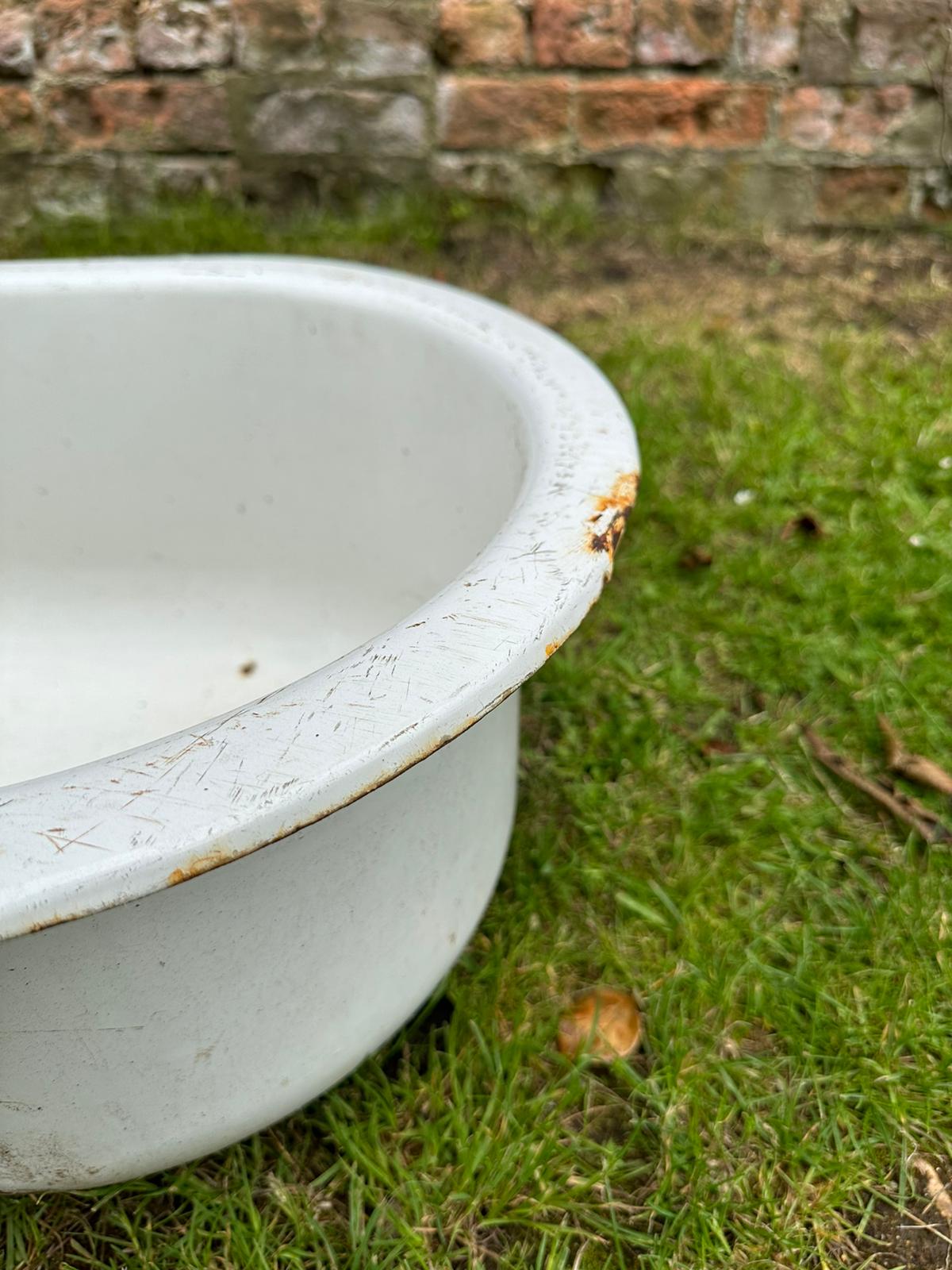 Vintage Enamelled Baby bath / Garden Planter / Herb Patio Plant Pot Planter B