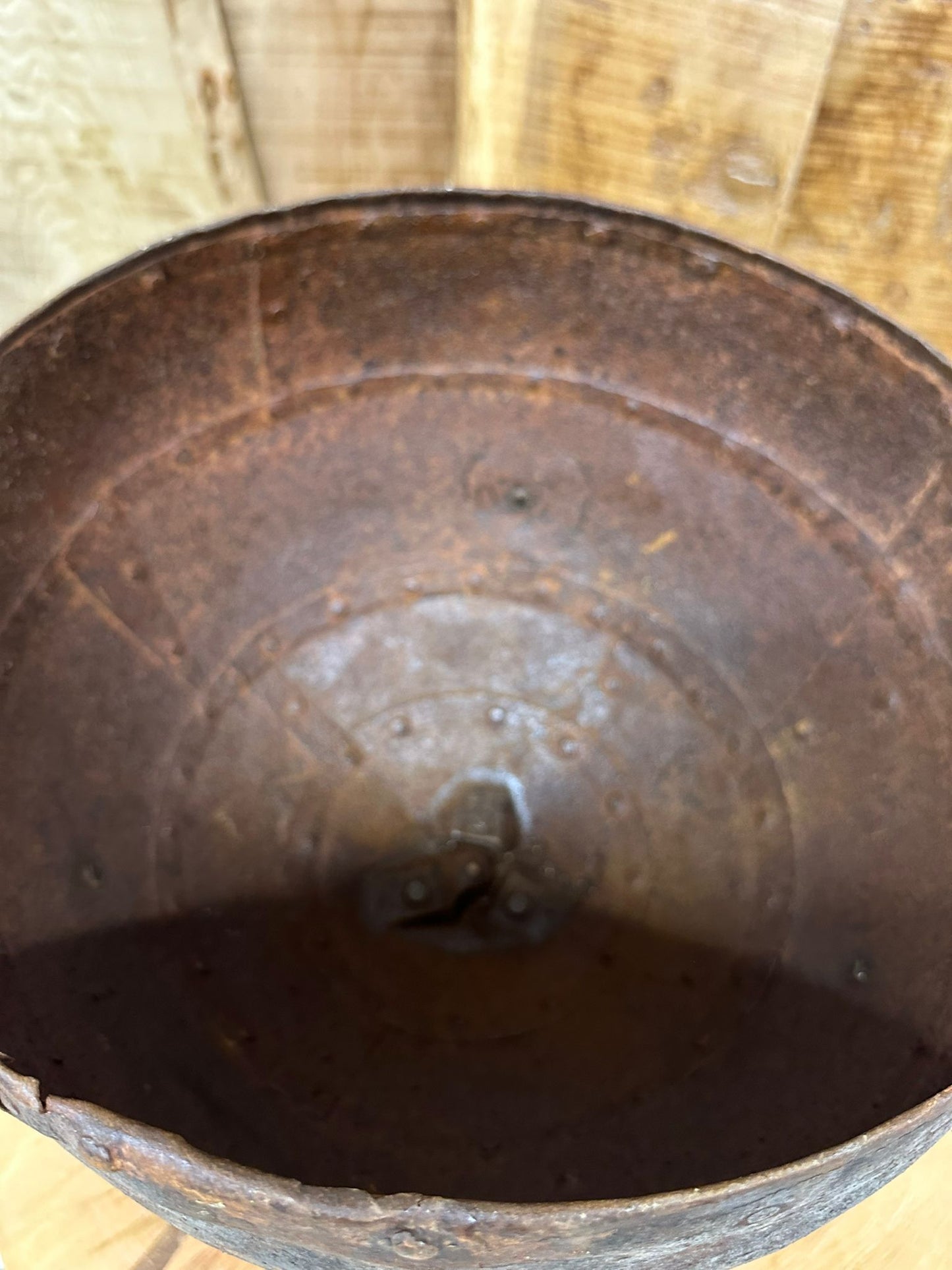 Antique Rusty Metal Planter / Plant Herb Patio Pot / Planter Rustic Fruit Bowl B