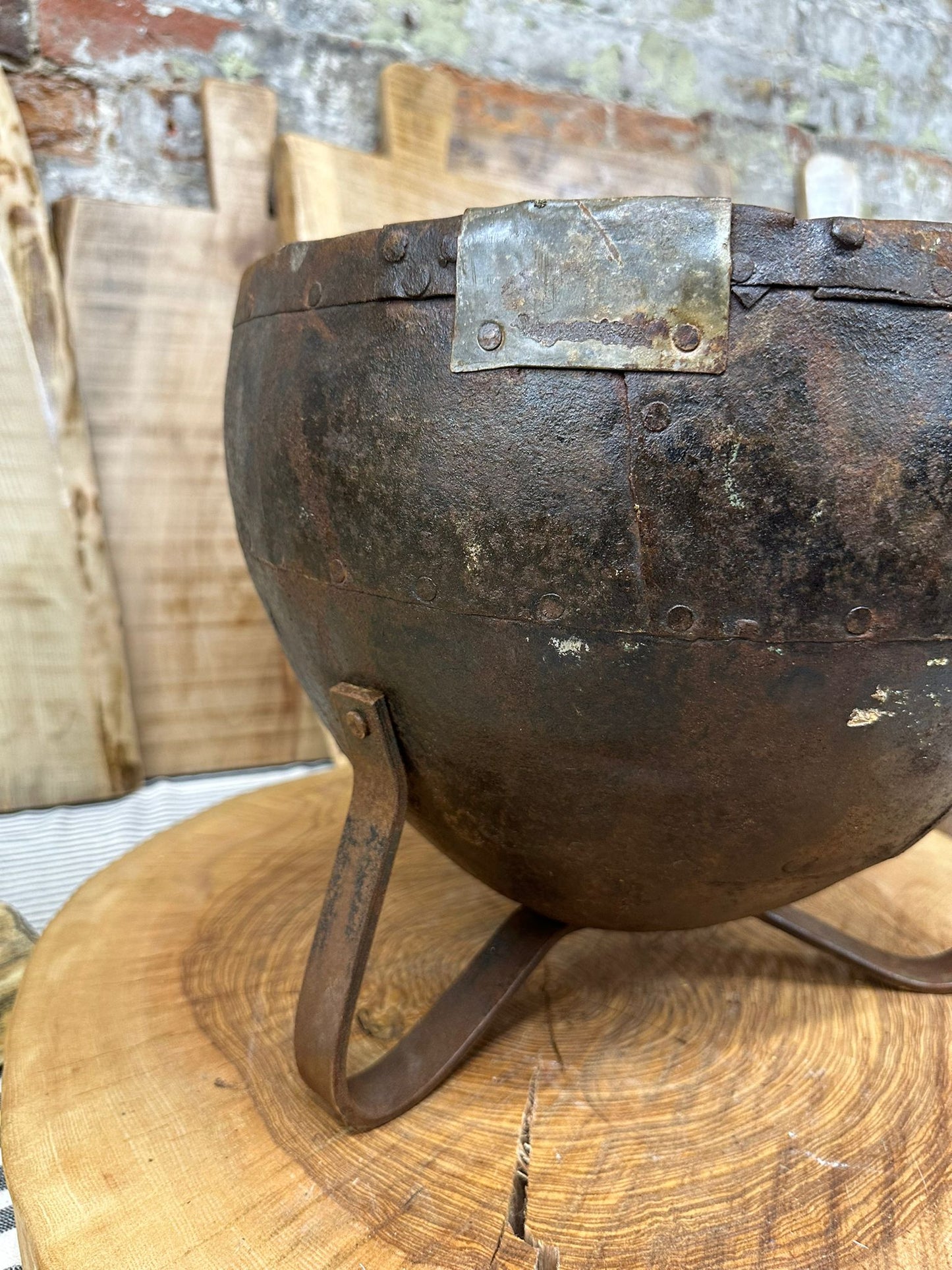 Antique Rusty Metal Planter / Plant Herb Patio Pot / Planter Rustic Fruit Bowl B
