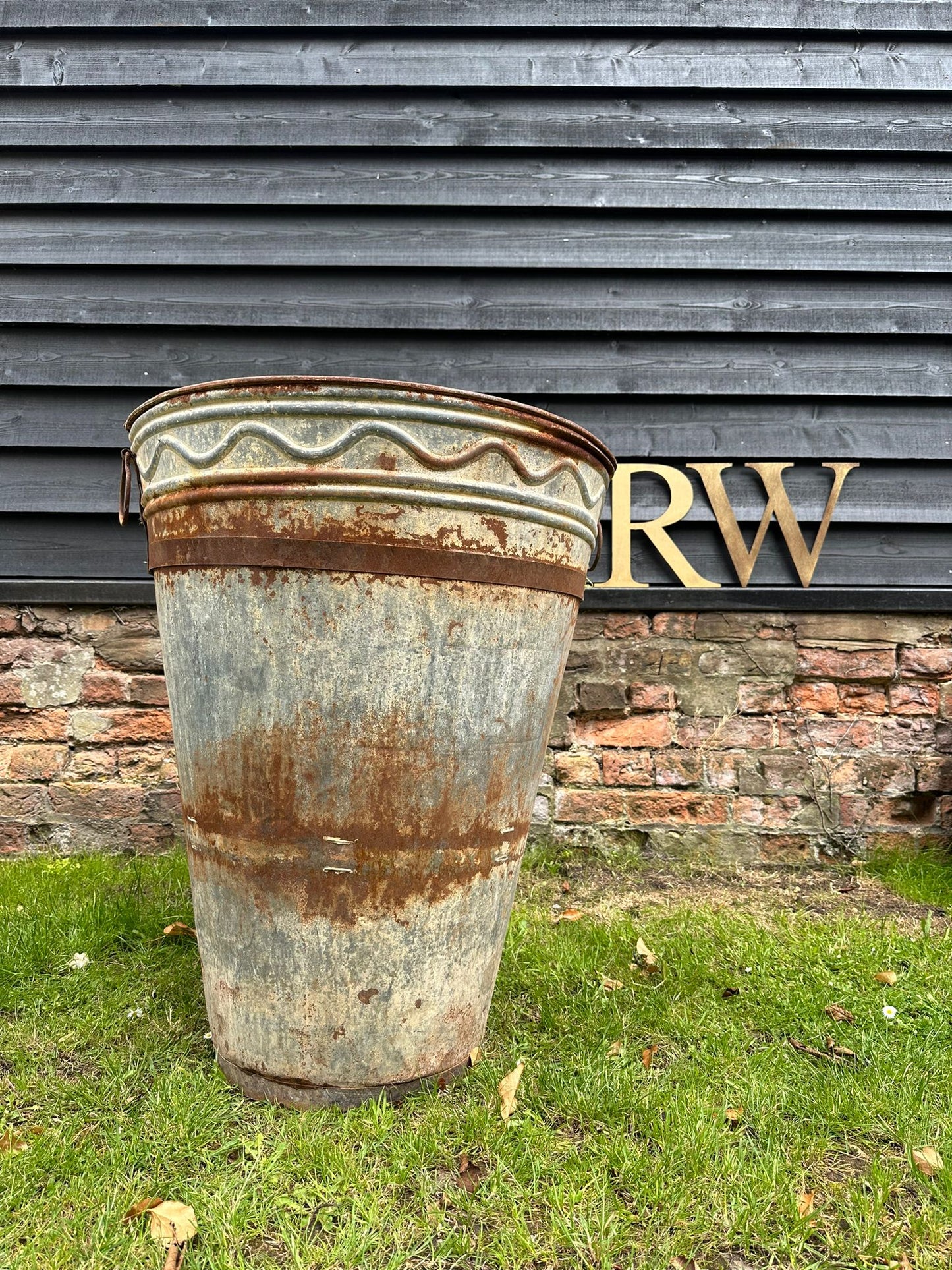 Large Vintage Galvanised Planter / Plant Olive Tree Planter / Garden Patio Pot B