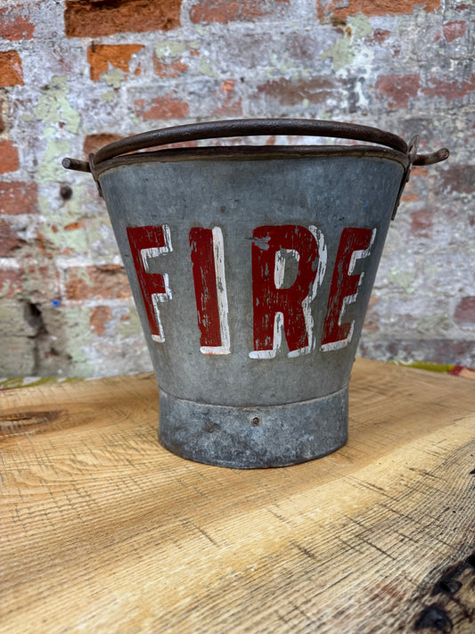 Vintage Galvanised Fire Bucket Log Basket Carrier / Plant Pot /  Bucket / Planter Patio Pail A