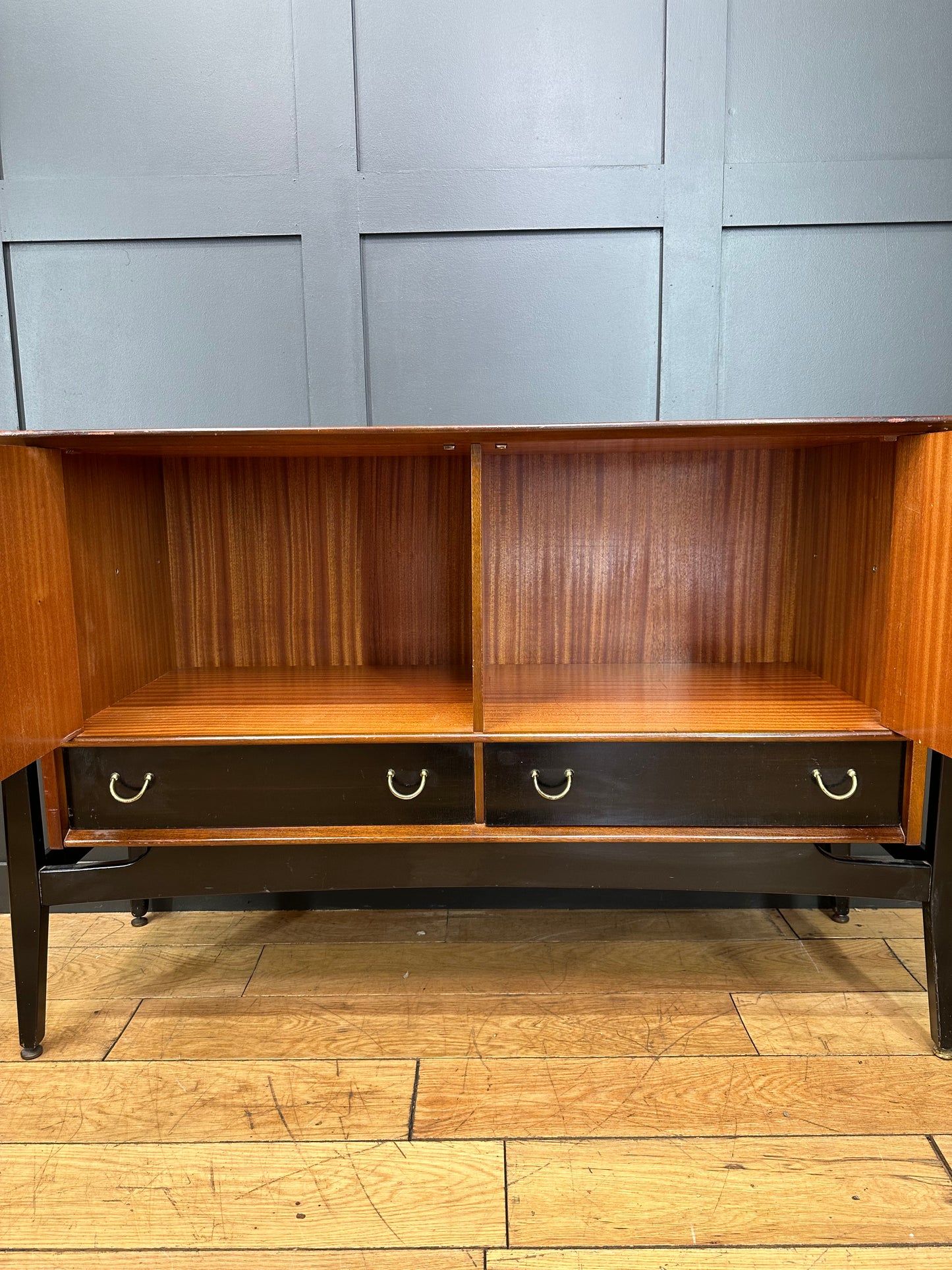 Mid Century G Plan Librenza Sideboard /Cocktail Drinks Cabinet