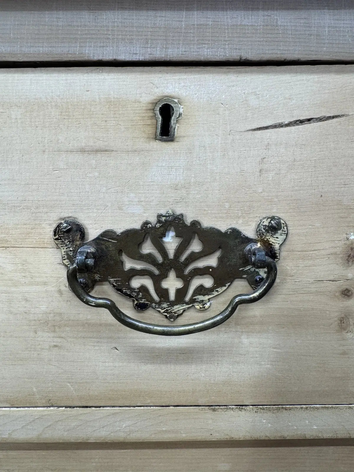 Antique dressers rustic pine chest with two short and two full-width drawers.