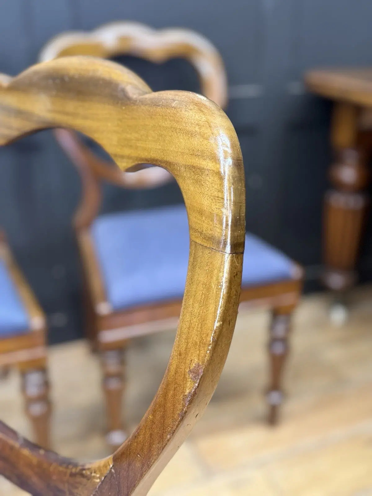 Victorian mahogany dining chairs set of 4, brown with blue patterned upholstery and balloon backs.