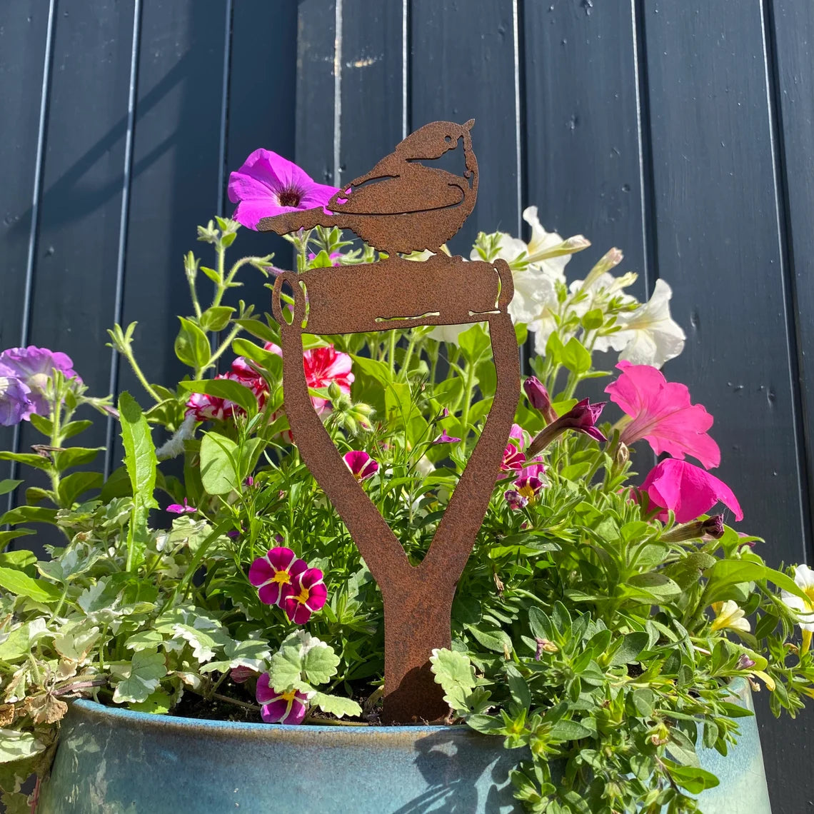 Rusty Metal Garden Spade Decorations