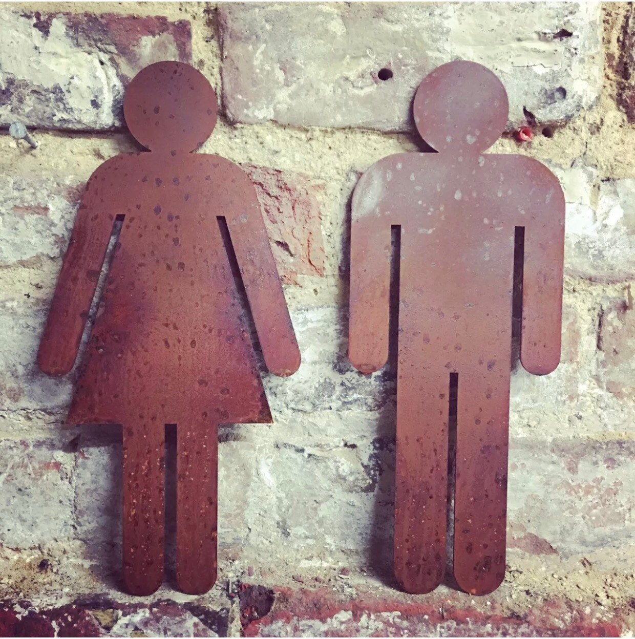 Man & Lady Toilet figures 