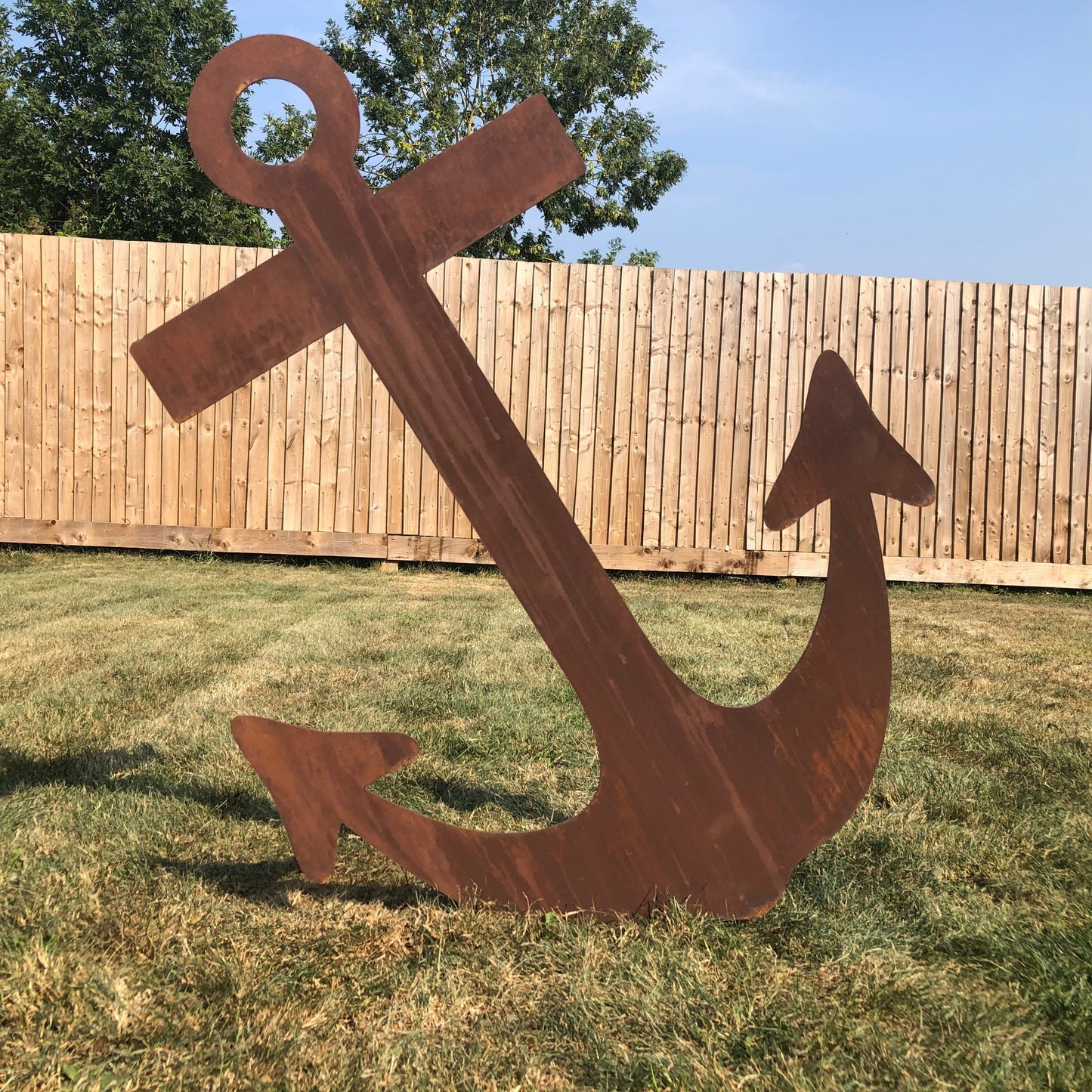 XL Tilted anchor garden decoration