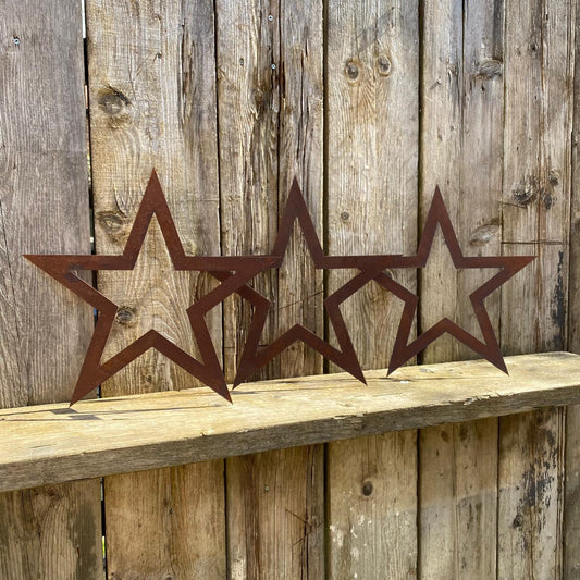 3x rusty metal hollow stars decoration- 41cms tall