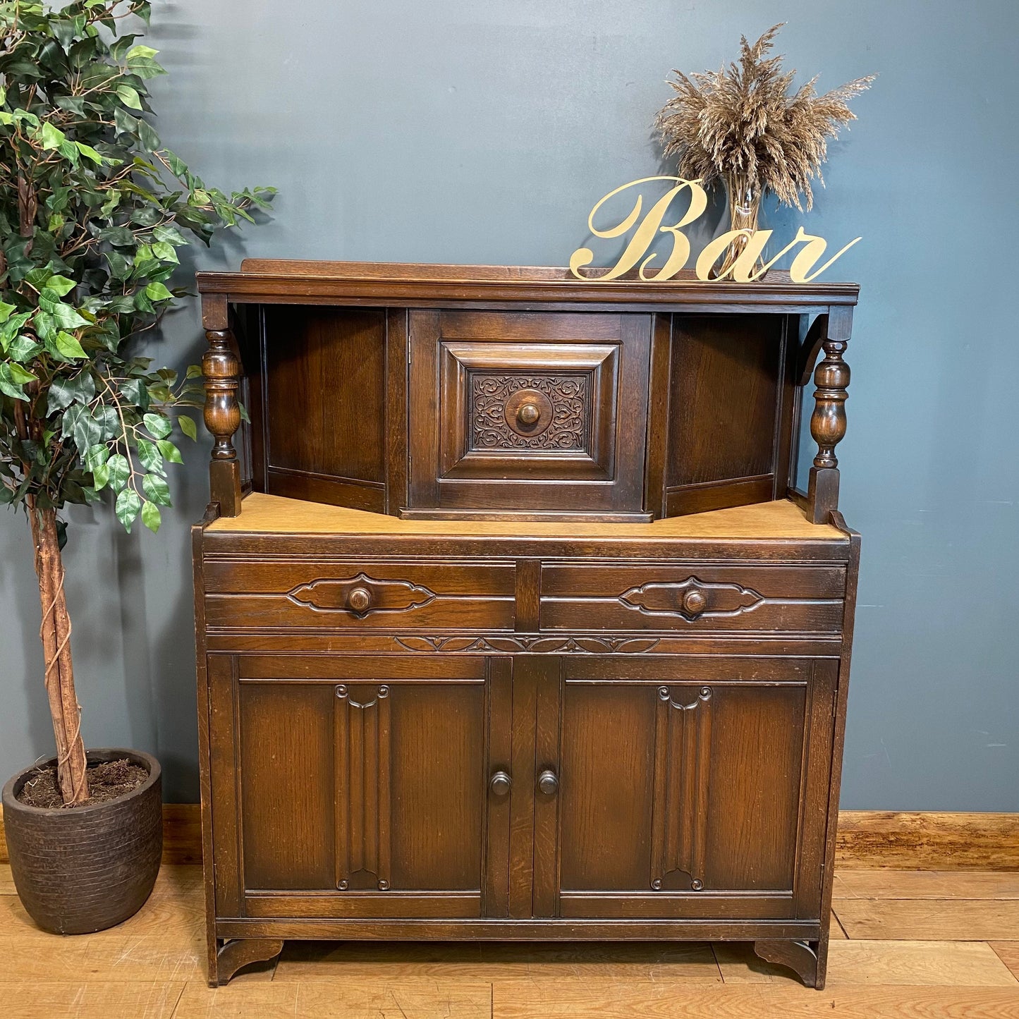 Vintage Oak Dresser / Rustic Home Bar / Oak Sideboard / Court Cupboard