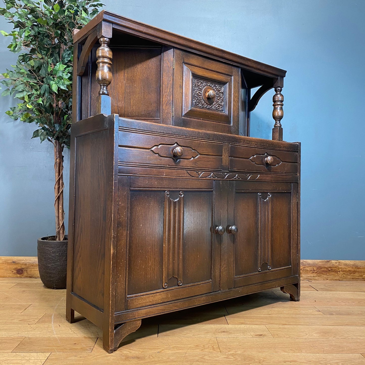 Vintage Oak Dresser / Rustic Home Bar / Oak Sideboard / Court Cupboard