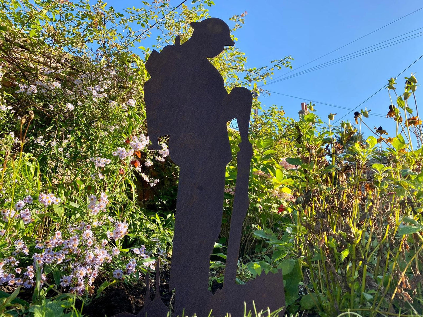 Rusty Metal Soldier Garden Statue, Remembrance Feature