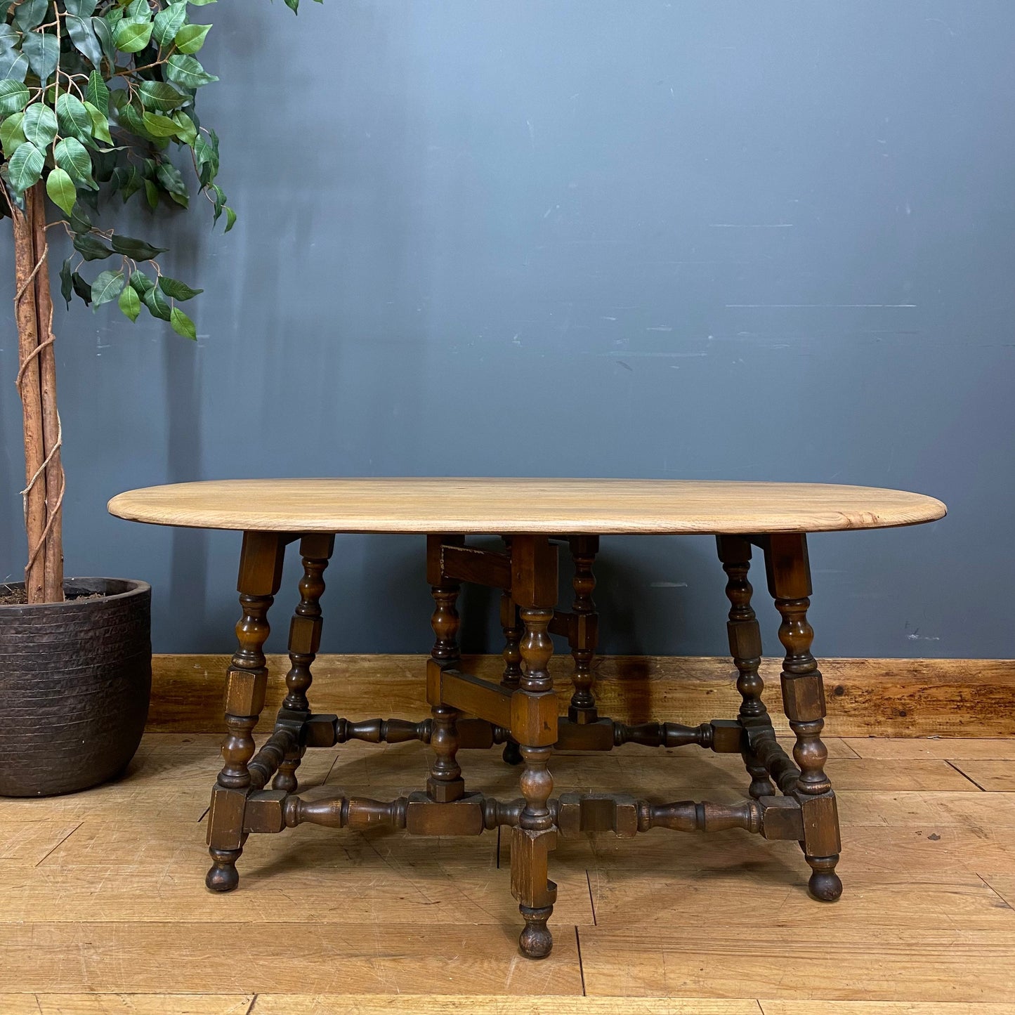 Ercol Coffee Table Model 506 /retro Elm Coffee Table /Drop Leaf  / Mid Century