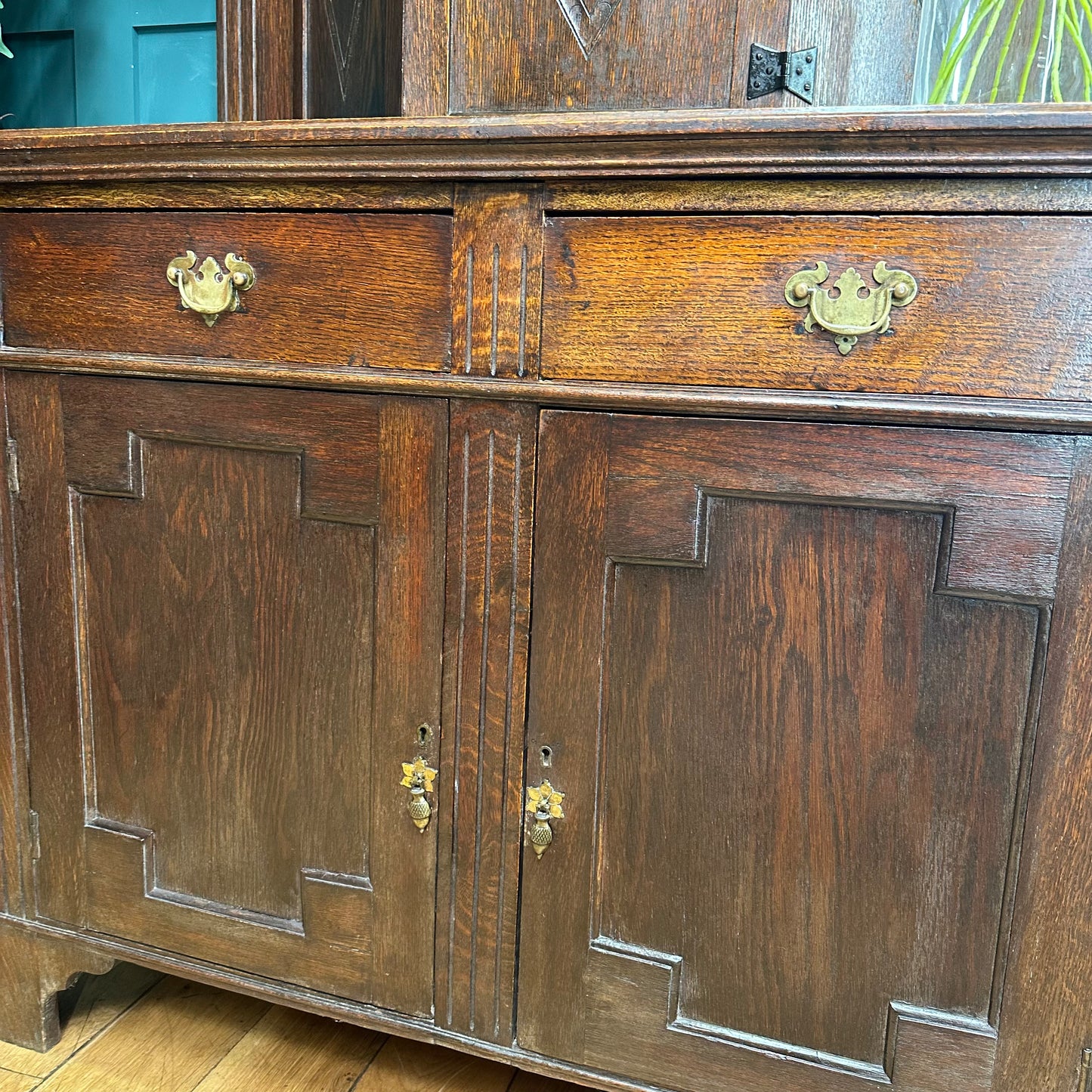 Antique Oak Court Cupboard /Antique Oak Dresser/Home Cocktail Bar / Oak Cabinet / Buffet Server