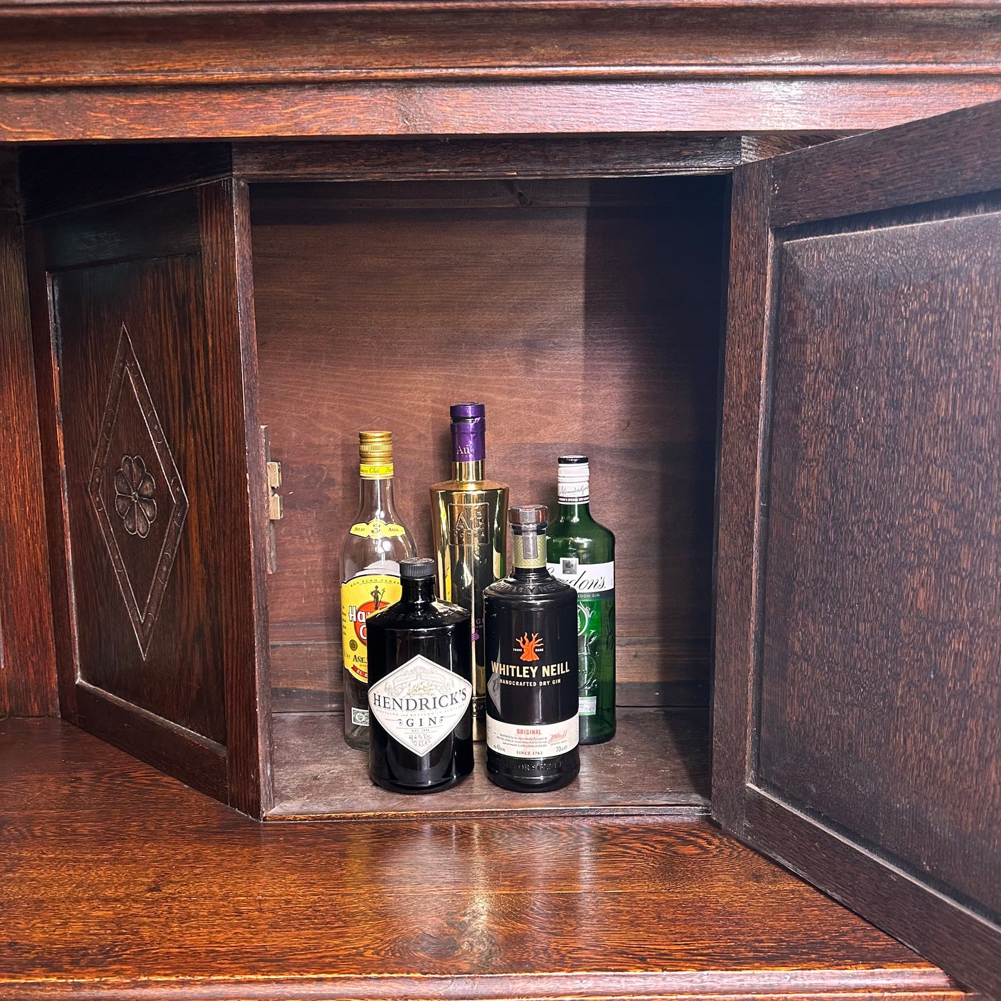 Antique Oak Court Cupboard /Antique Oak Dresser/Home Cocktail Bar / Oak Cabinet / Buffet Server