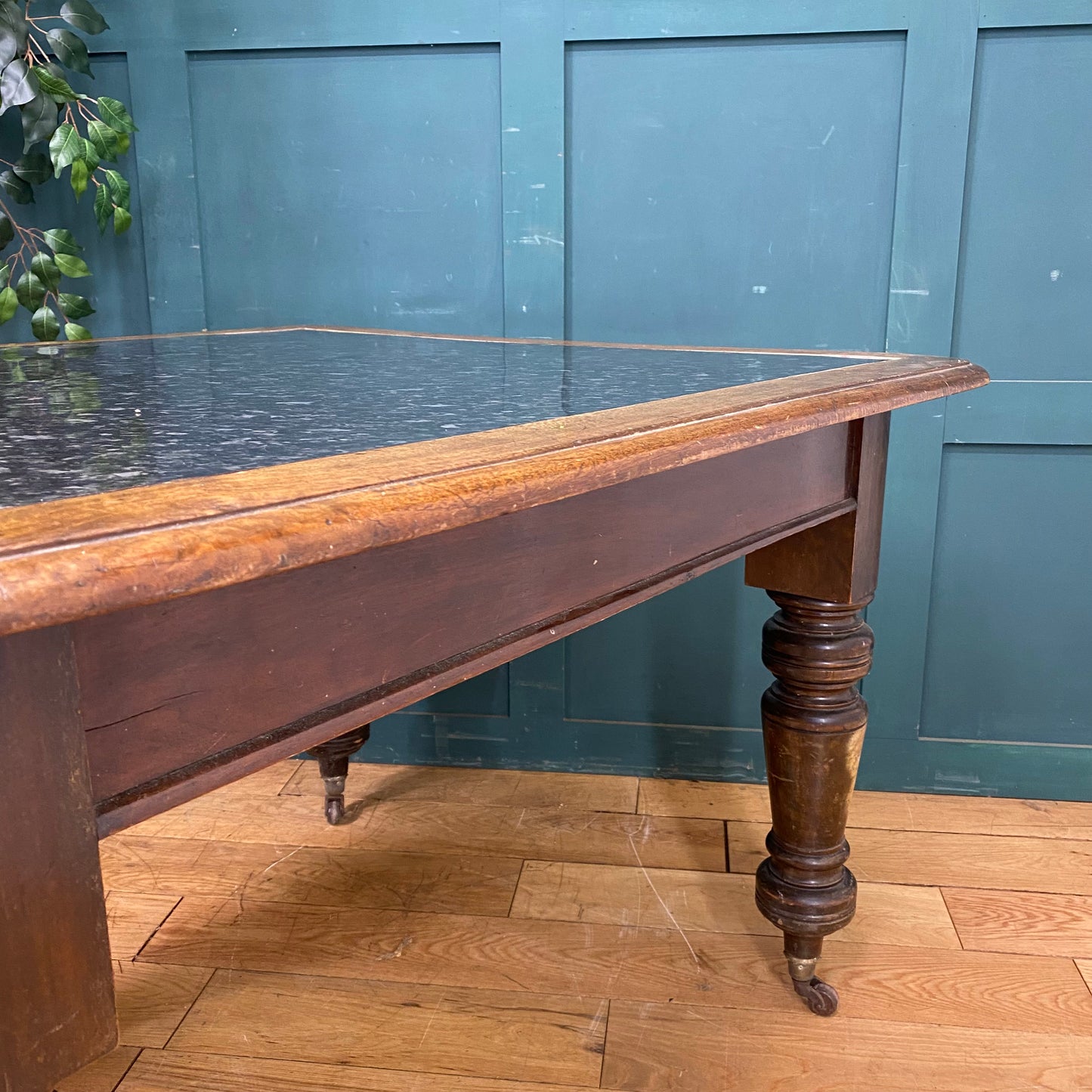 Antique Mahogany Dining Table /  Kitchen Table / Victorian Table / Antique Desk
