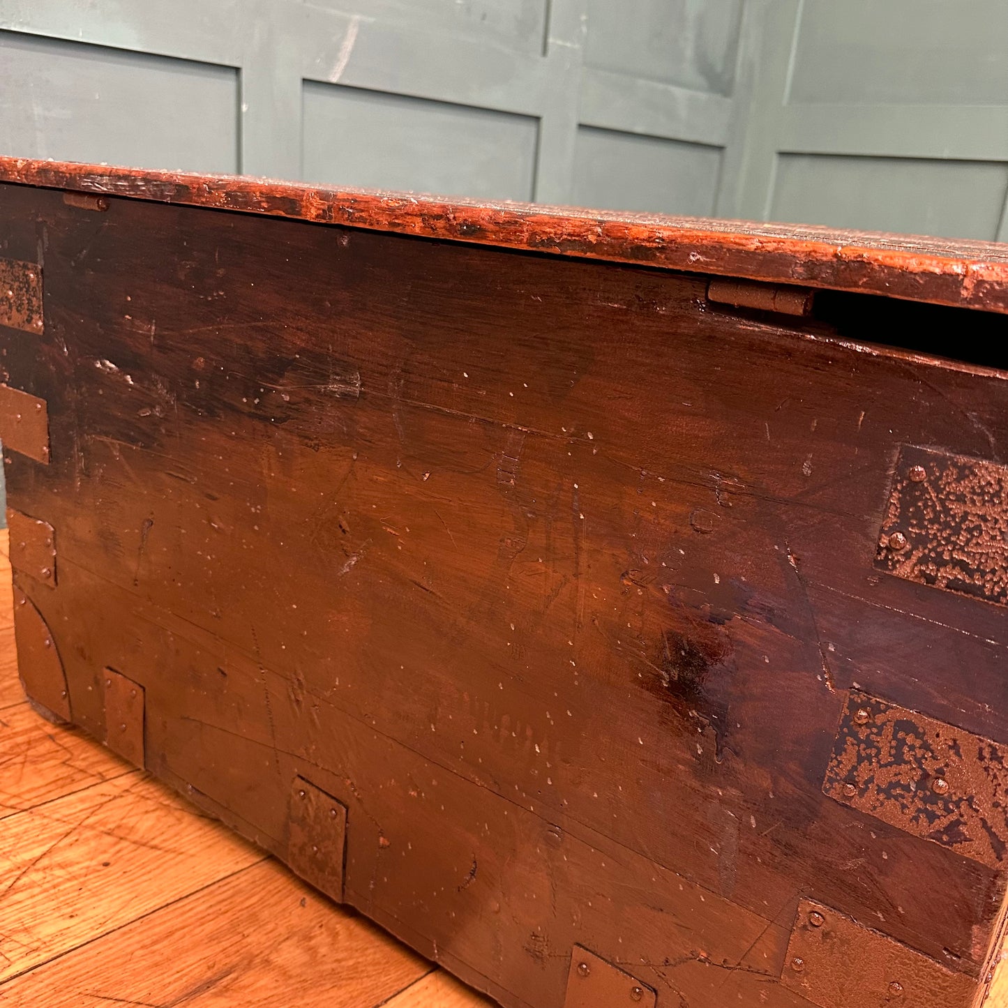 Vintage Pine Trunk / Chest/Trunk Coffee Table /Rustic Box Storage / Toy Storage