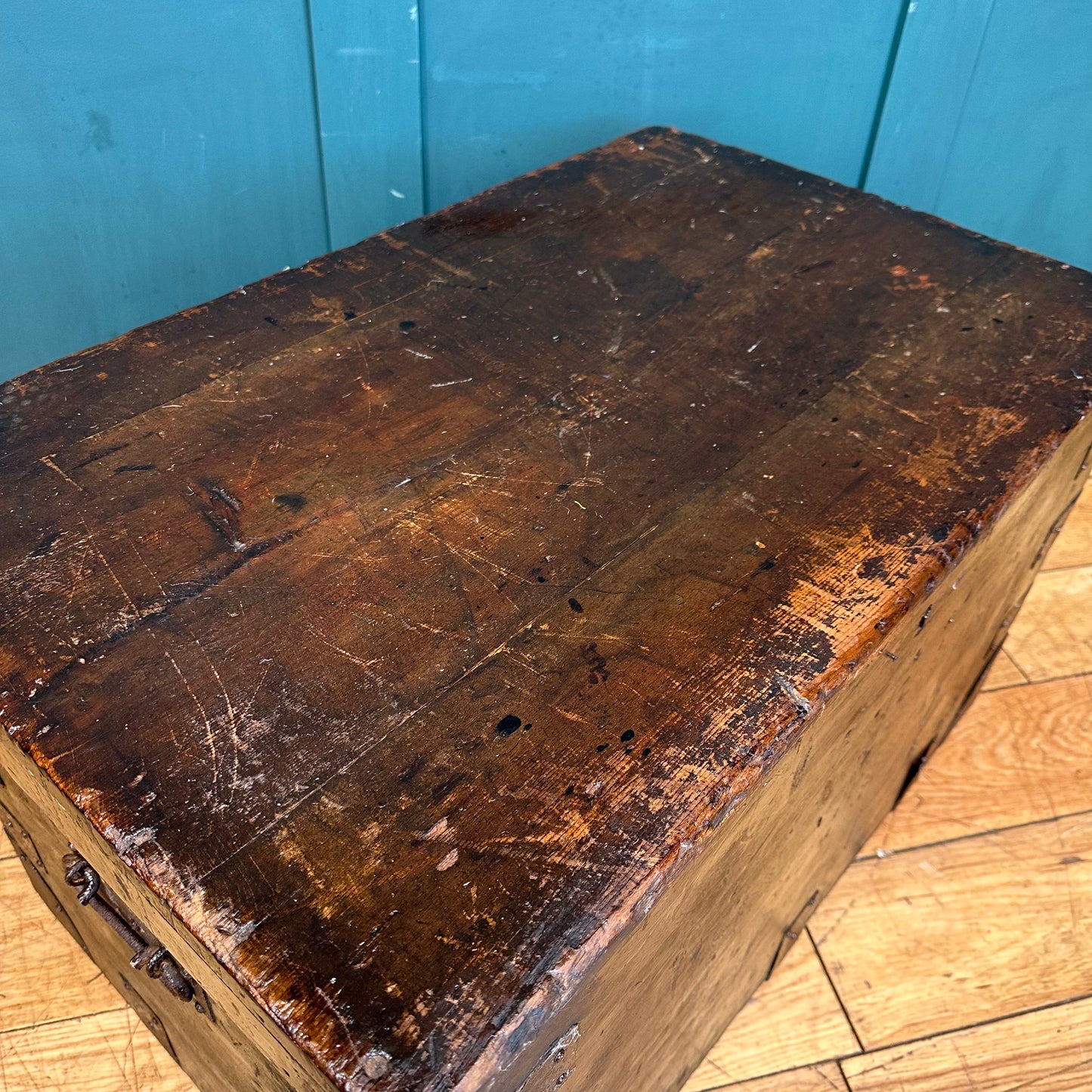 Vintage Pine Trunk / Chest/Trunk Coffee Table /Rustic Box Storage / Toy Storage